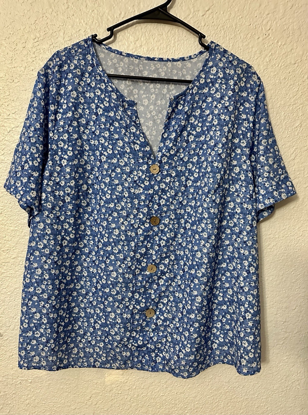 SHEIN Curve V-Neck Short Sleeve Button Front Blue White Floral Blouse 2XL