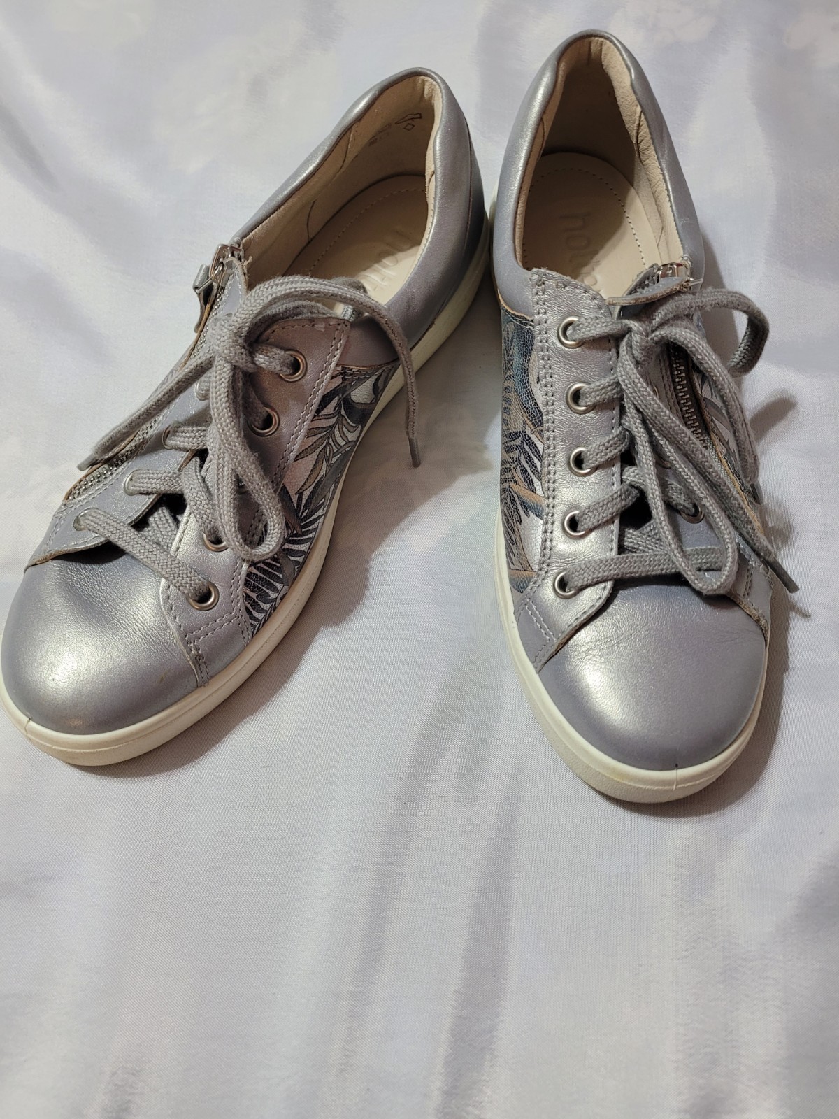 Hotter Chase Sneakers Womens Size 8 Metallic/Foliage Leather Made England