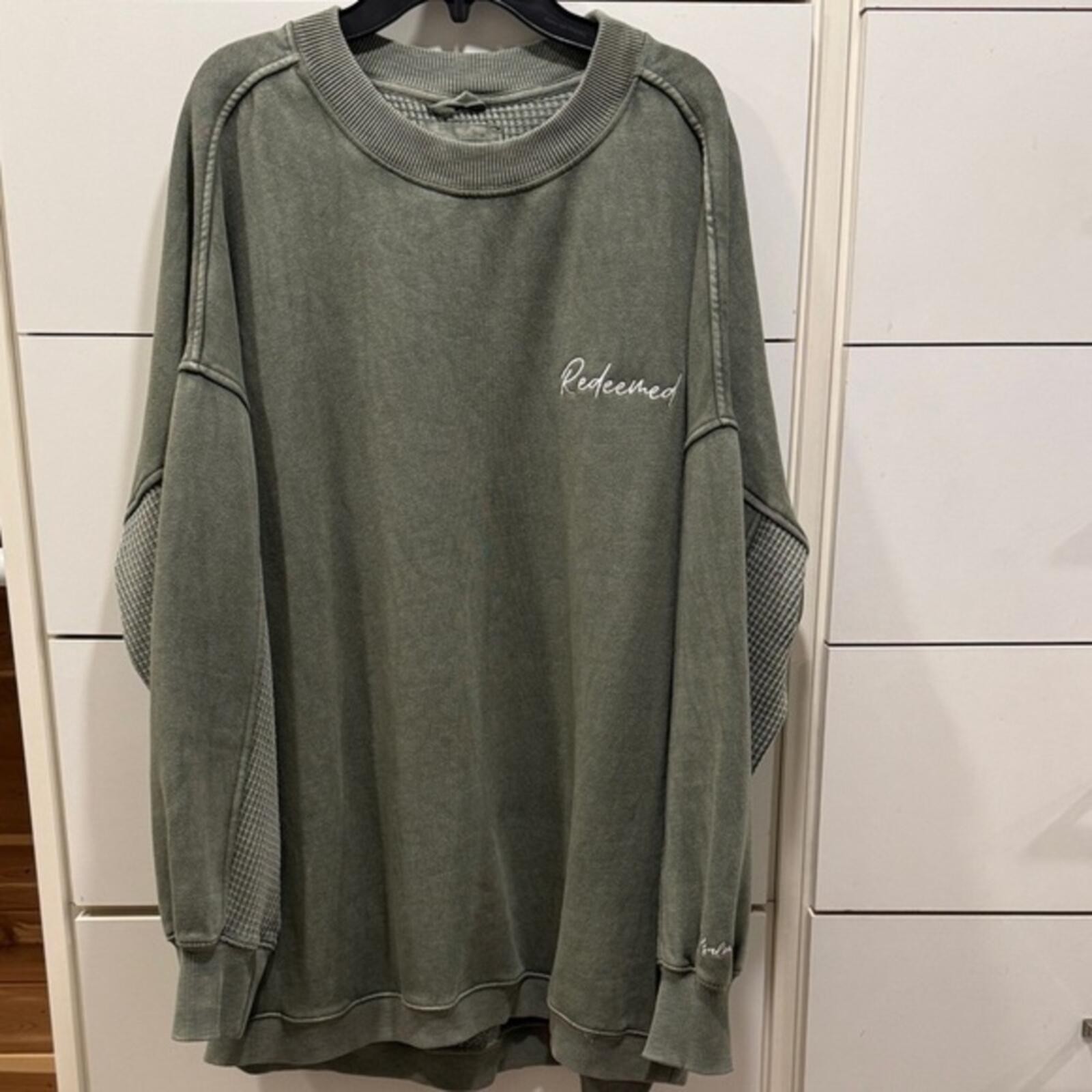 Aerie Oversized Green Sweater Redeemed Psalm 107:2 Christian Graphic Womens M