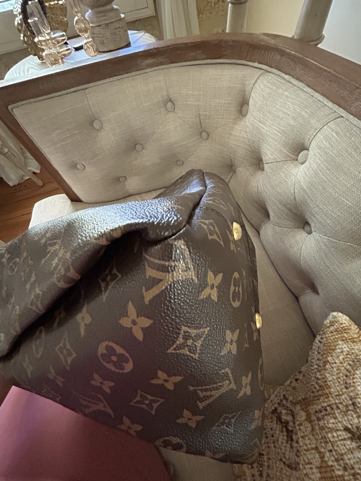 Louis Vuitton Artsy Monogram Canvas MM Shoulder Bag, Authentic Excellent
