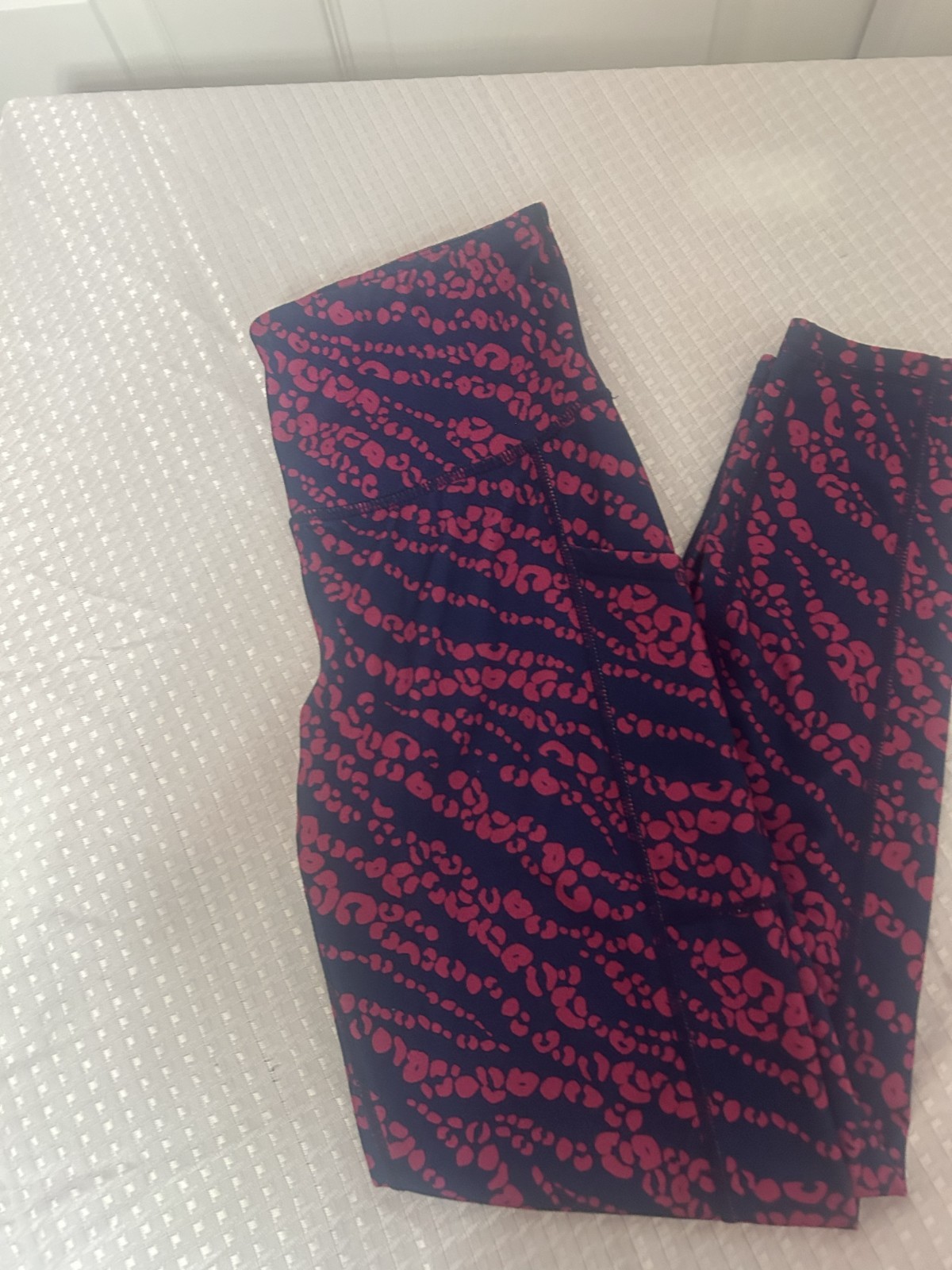 Ideology Pink & Blue Small Animal-Print Side-Pocket 7/8 Leggings