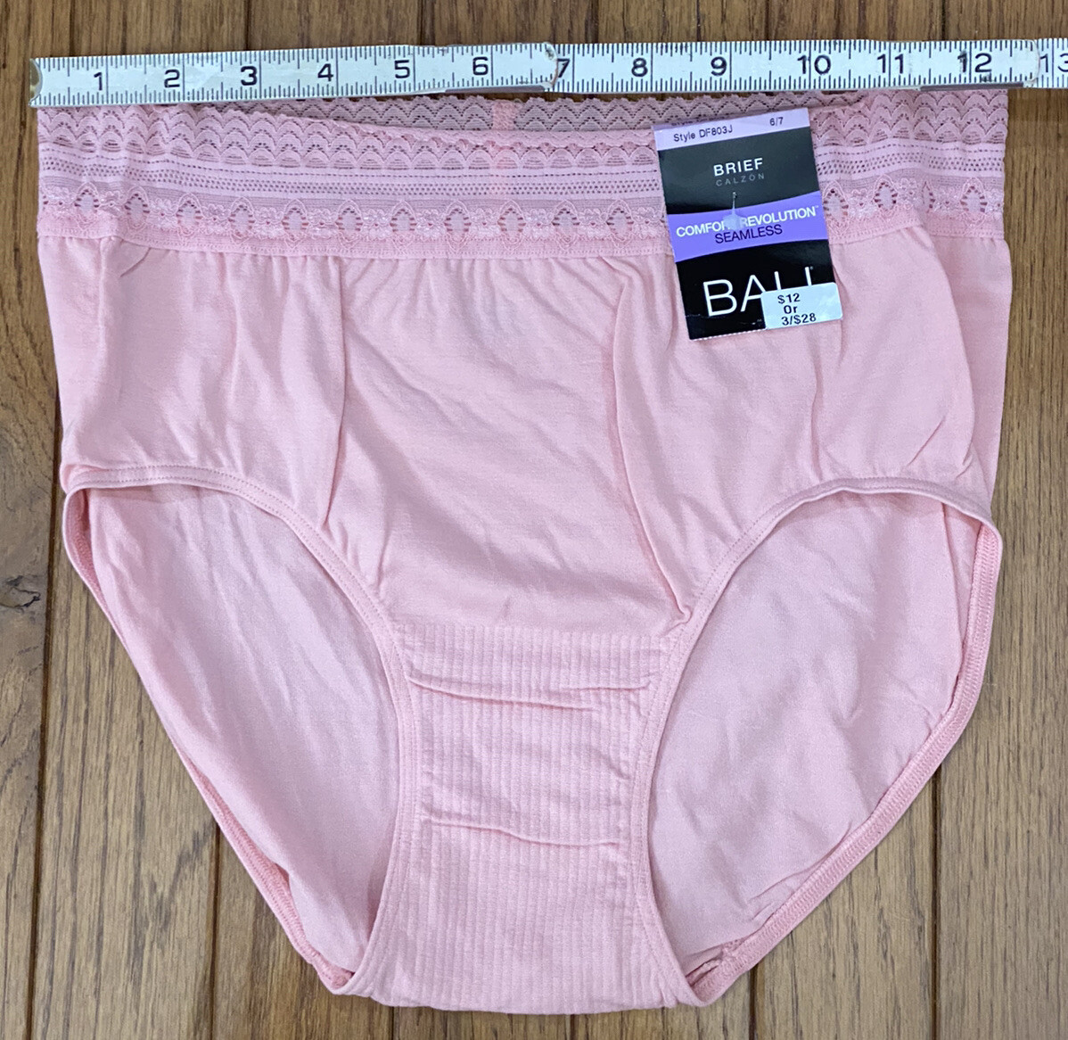 New BALI 5-PACK Women’s Comfort Revolution Seamless Lace Brief Panties Sz 6 / 7