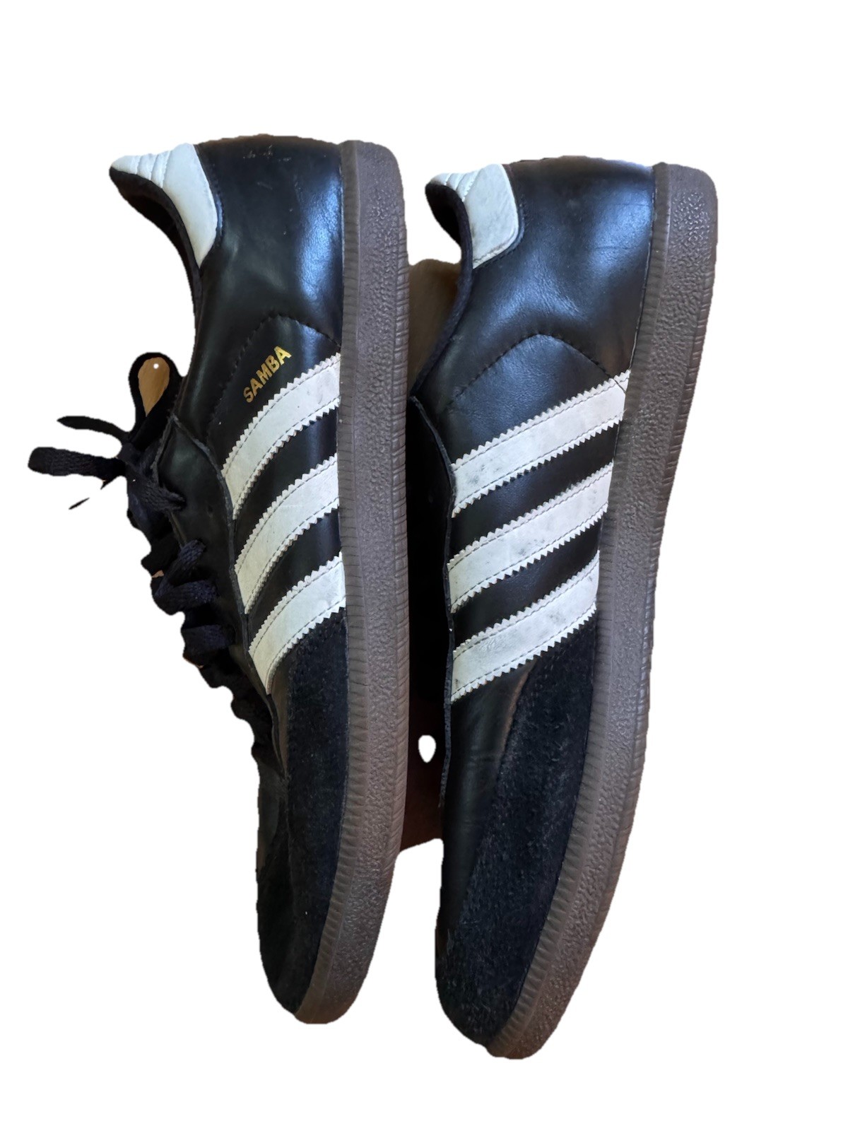 adidas Men’s Samba Classic Soccer Shoes Size 11, Black/White Gum Sole, Indoor