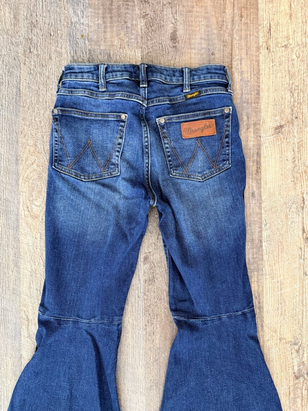 Wrangler Retro Flare Jeans Dark Blue Size 26 Stretch Comfort Bell Bottoms