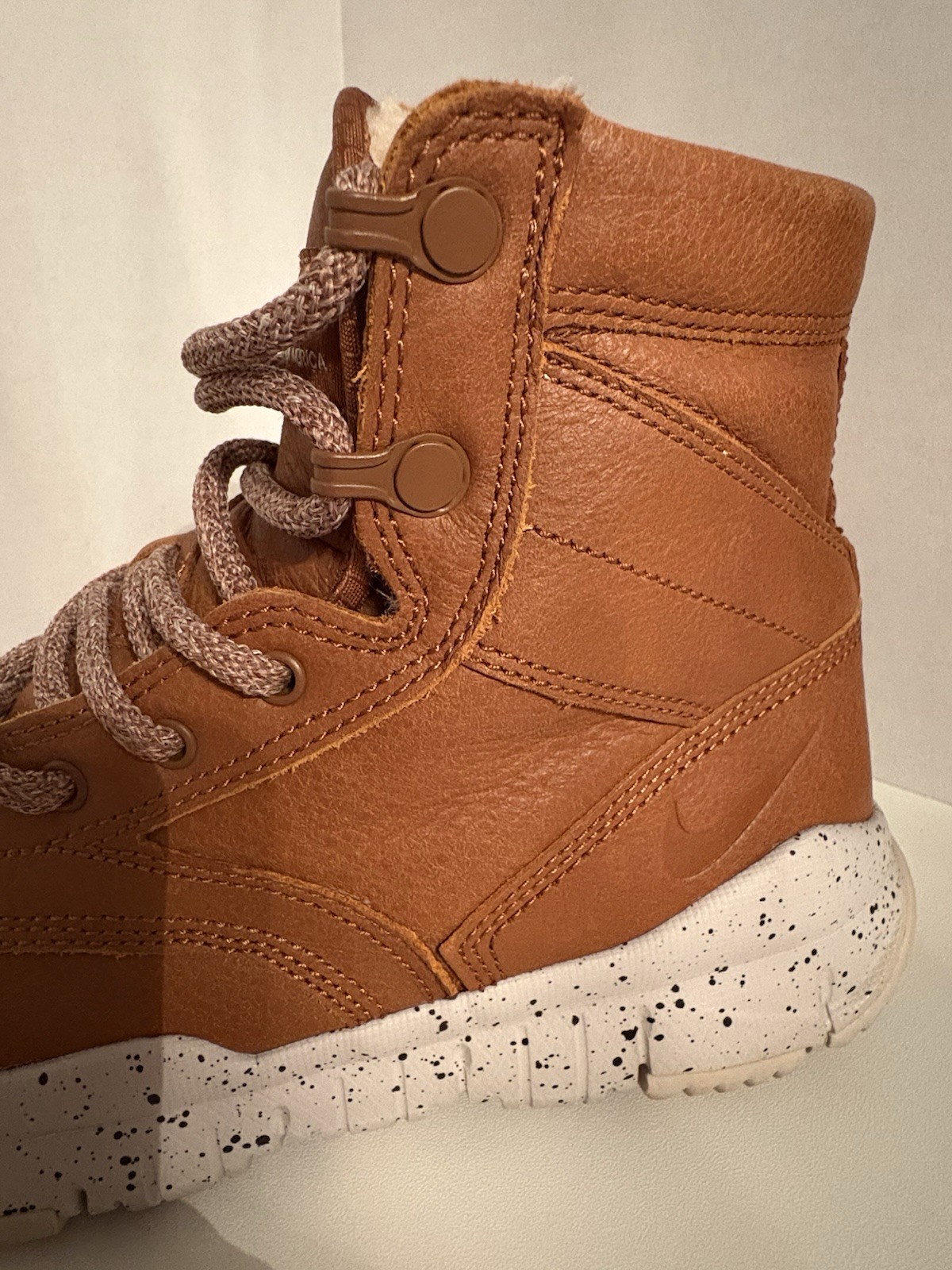 Nike Boots SFB 6″ Leather Bomber COGNAC 862506-200, US-6