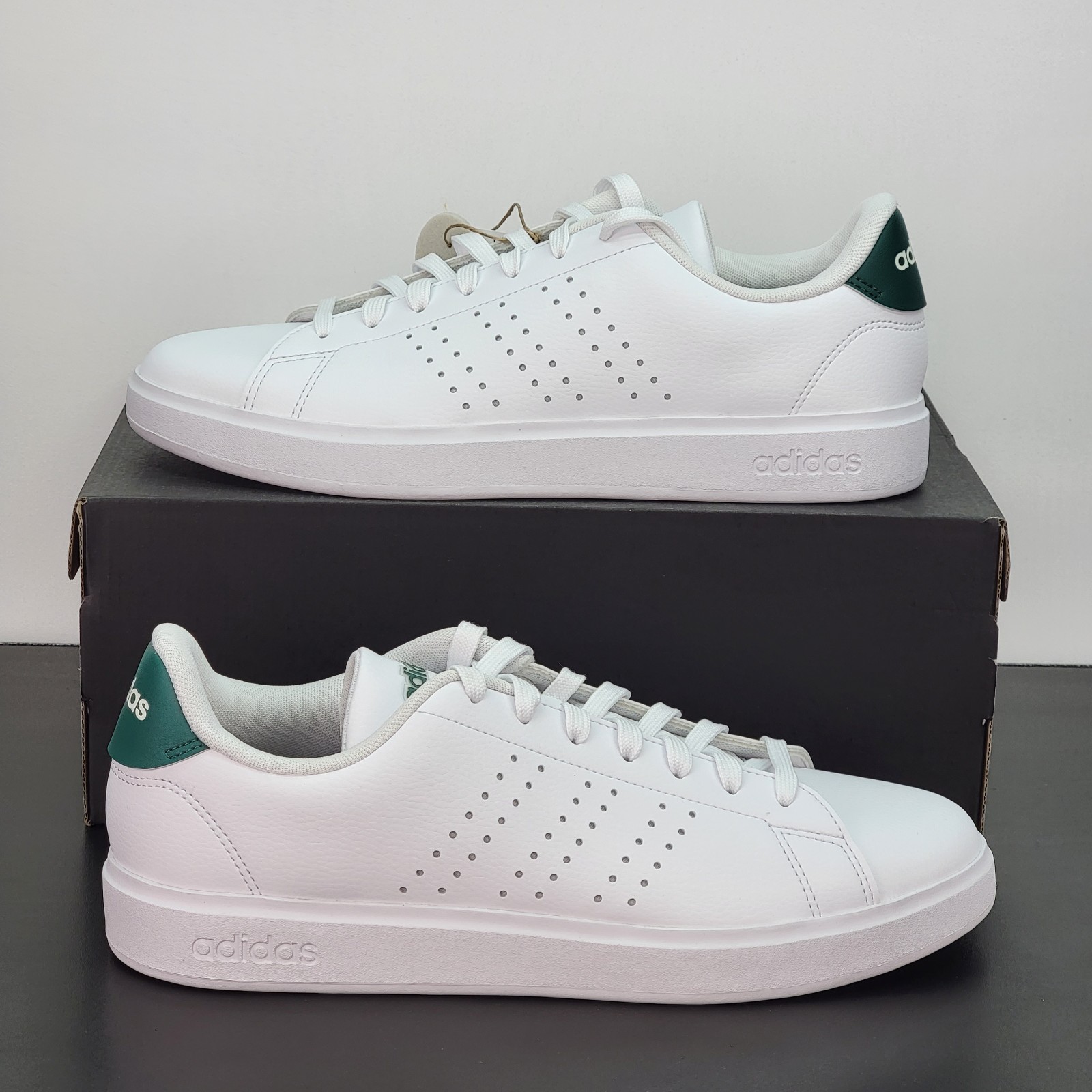 Adidas Advantage Men’s Size 9.5 Athletic Shoes White Green Casual Sneakers