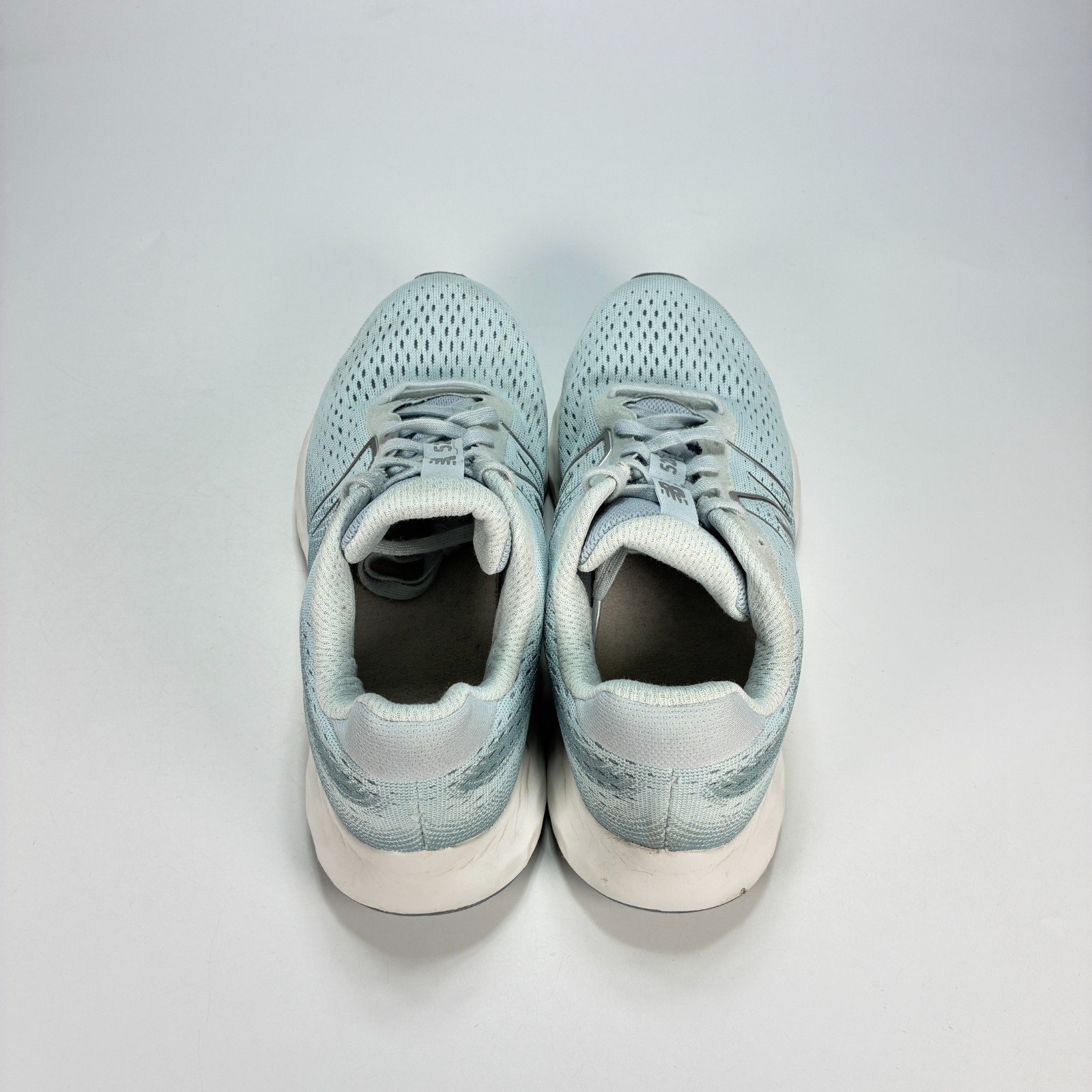 New Balance 520 V8 Ice Blue White Athletic Running Shoes W520LN8 Womens Size 8.5