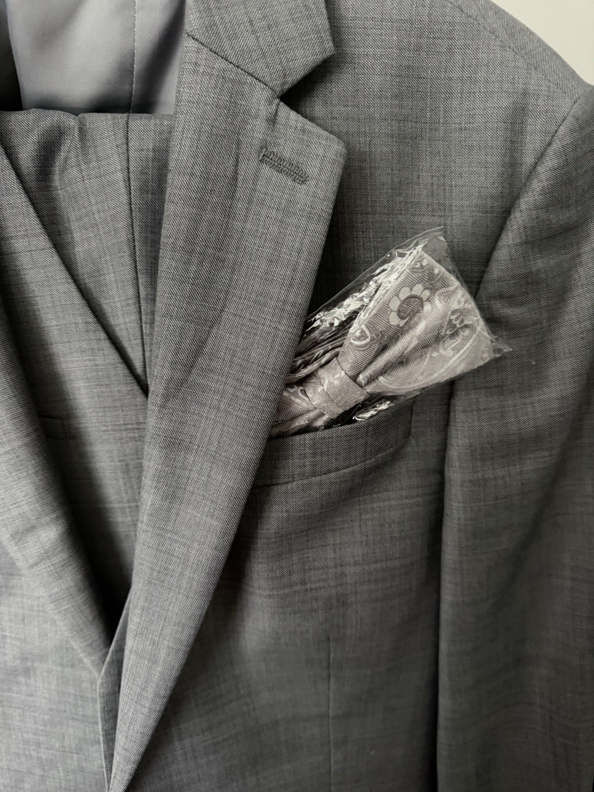 *NEW* Express Gray Slim Fit 3-Piece Suit 36R Jacket, vest, 30×32 Pants
