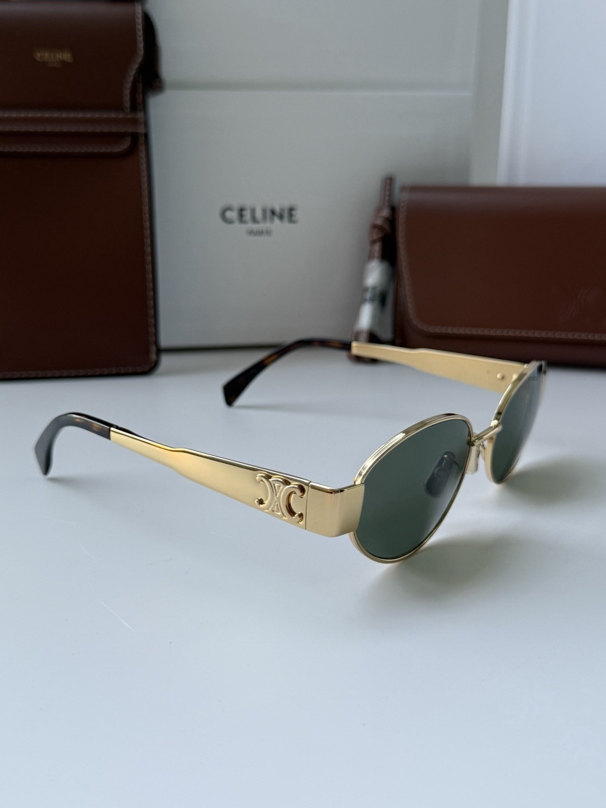 Celine CL40235U 30N Triomphe Metal Oval Sunglasses Gold Green Lens AUTHENTIC