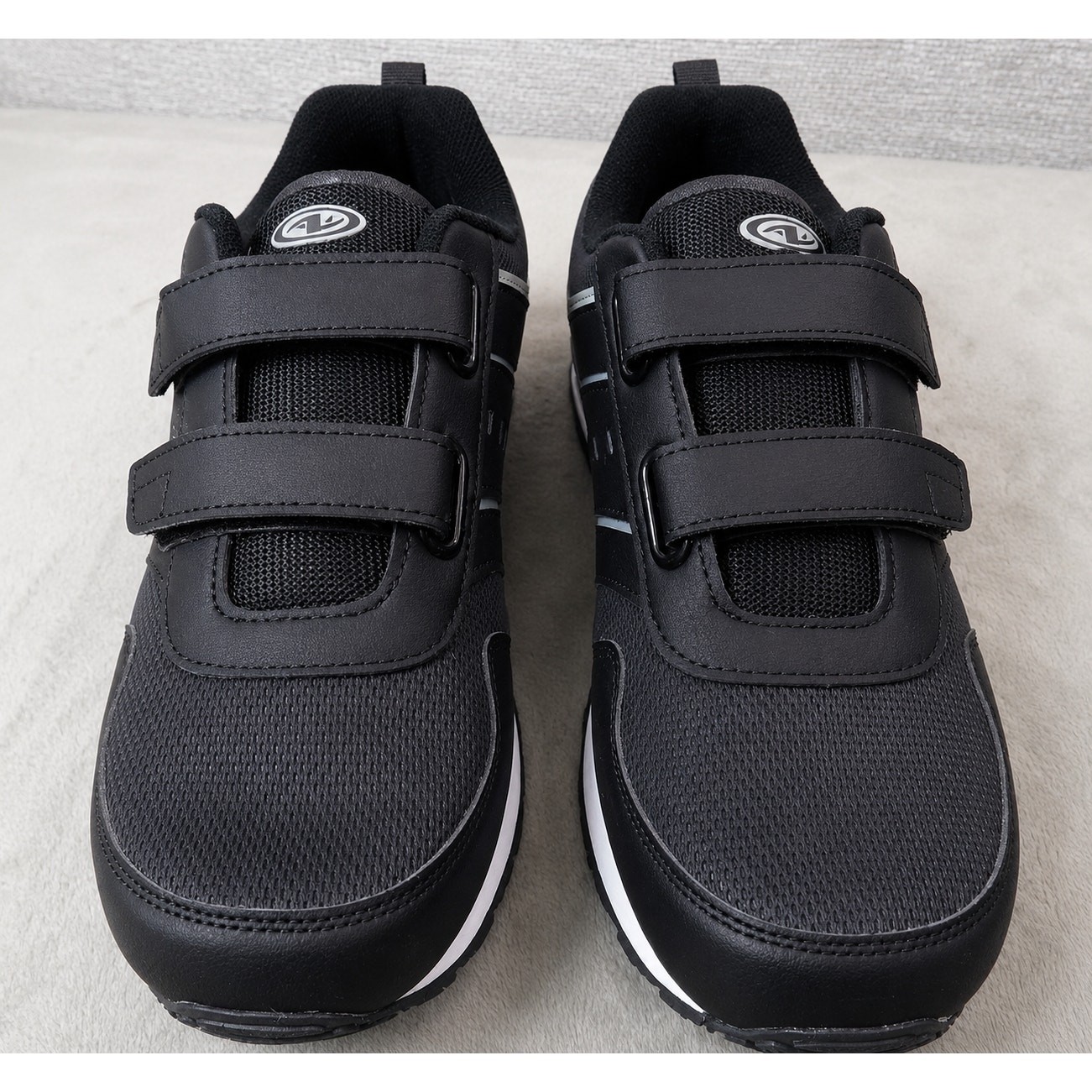 Athletic Works Silver Series 3 Sneakers Men’s 11W Black Sporty Performance NEW