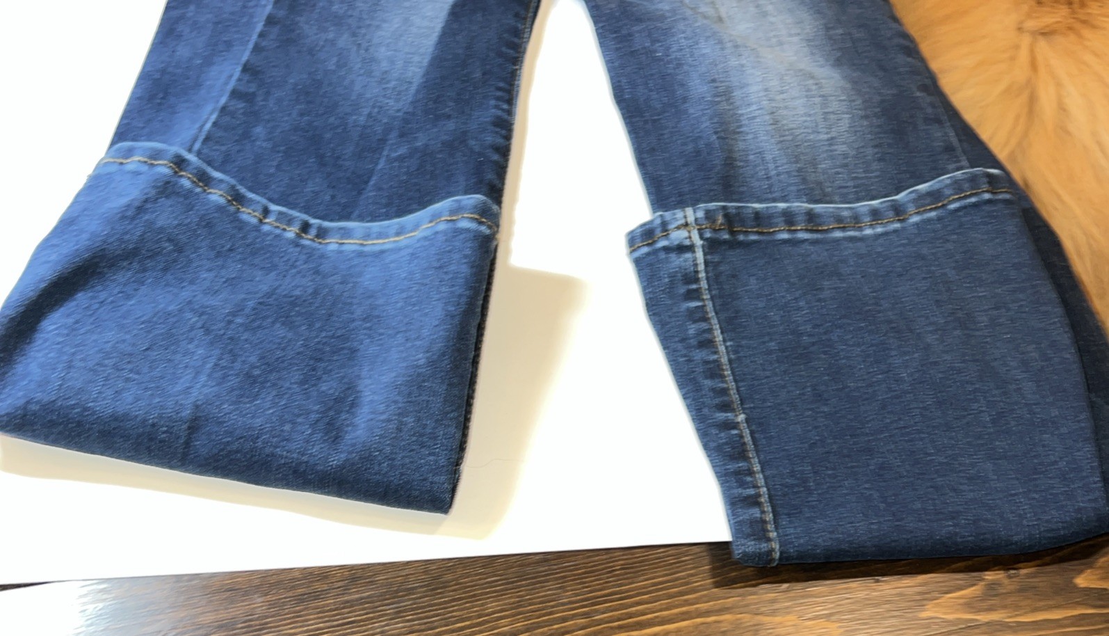 Sonoma Women’s Curvy Straight Leg Mid Rise Medium Wash Blue Jeans Denim Size 16