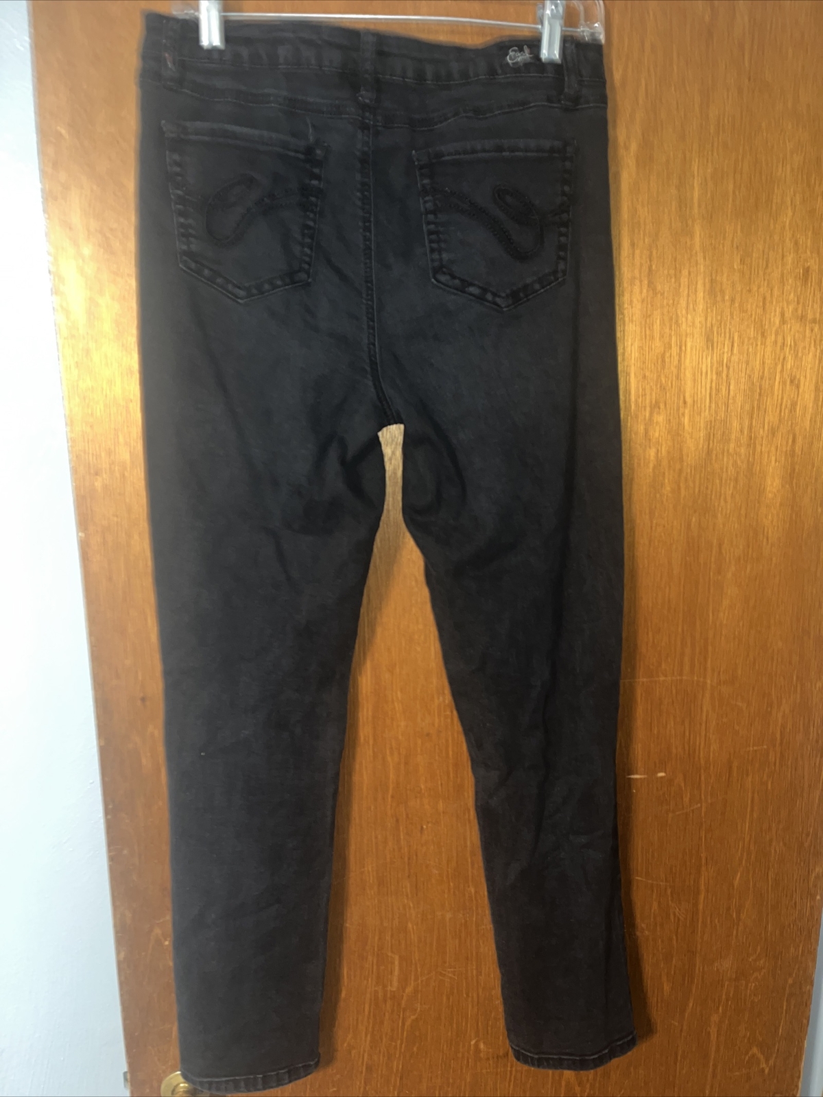 Earl Jean Womens Straight Leg Skinny Black mid riise jeans Sz 10 womens 30Wx29L