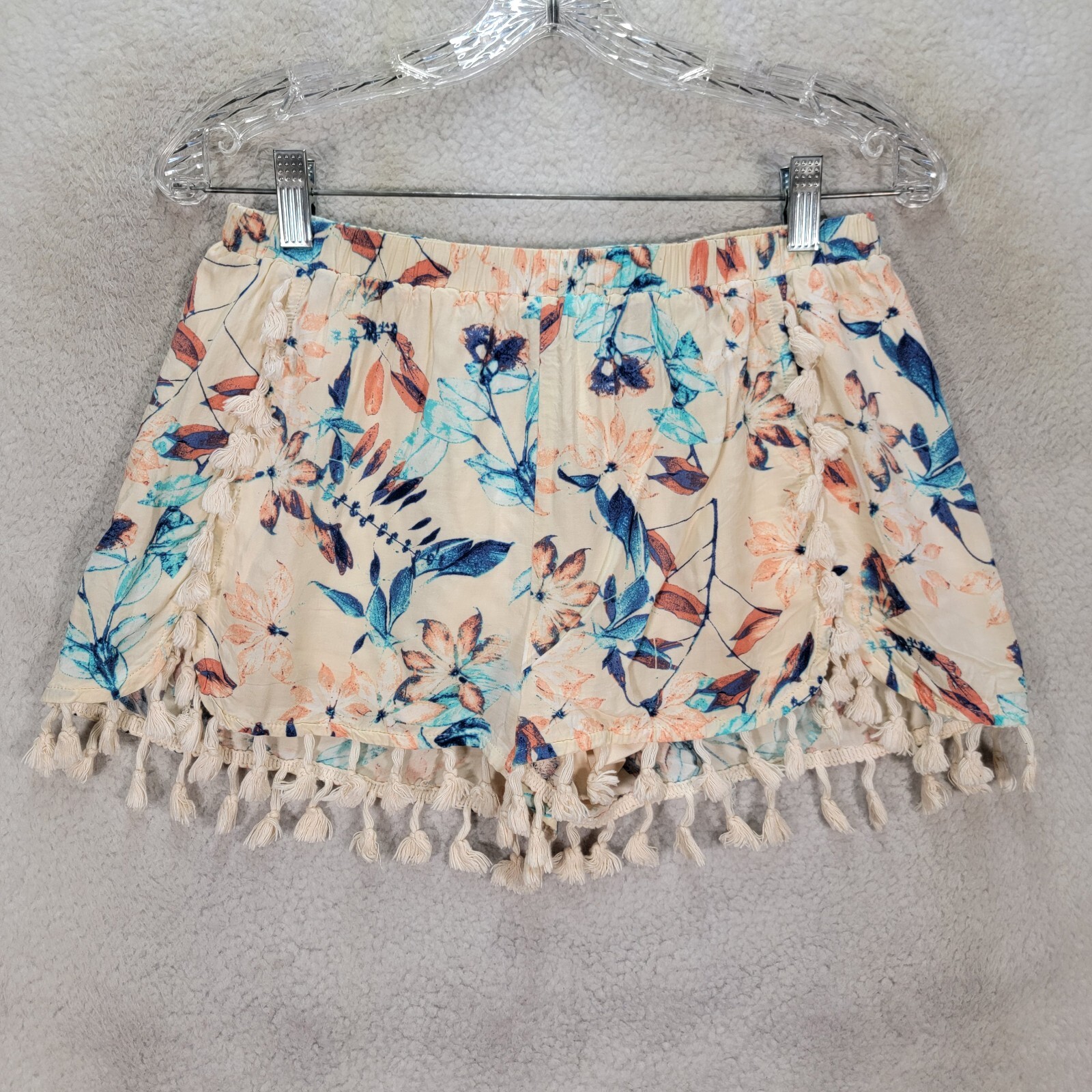 Paper Crane Womens Shorts Ivory Floral Pull On Tasseled Casual Cheeky Size L