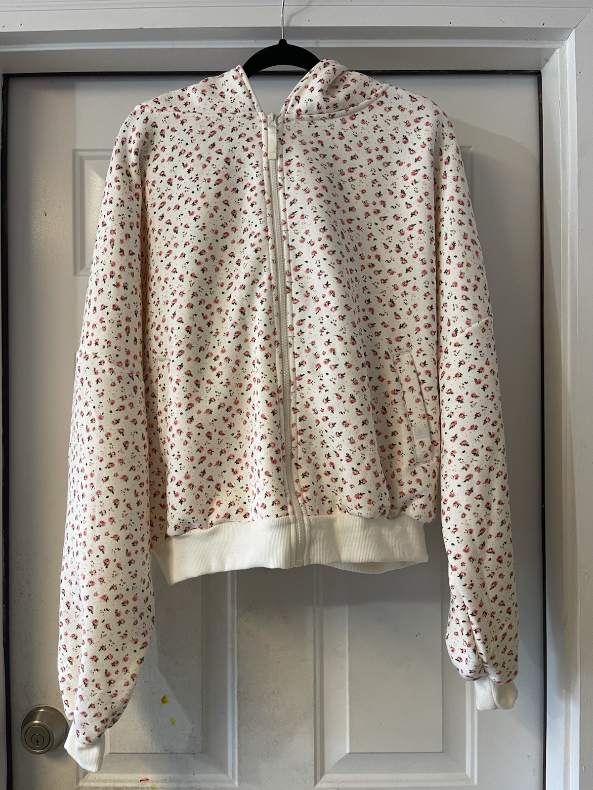 Blogilates Marshmallow Full Zip Hooded Sweatshirt cream Floral size S ￼￼