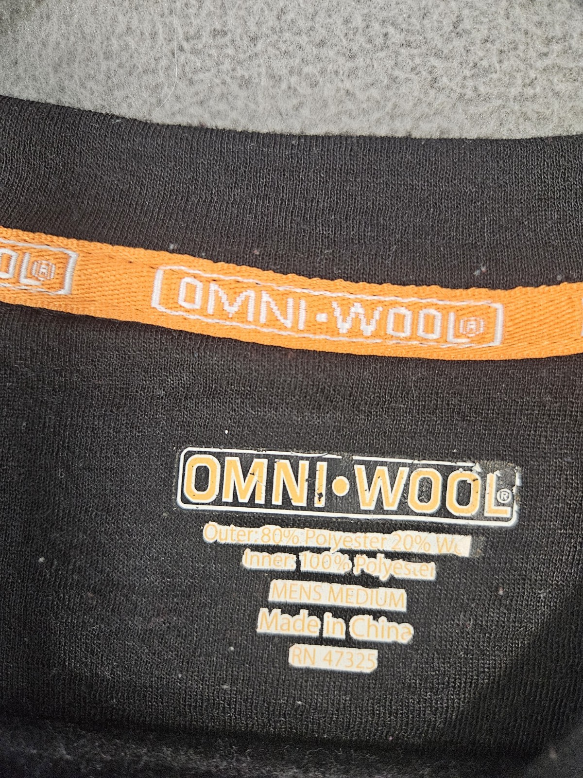 Omni Wool Shirt Mens Medium Base Layer Long Sleeve Crew Neck Outdoor Hike Black