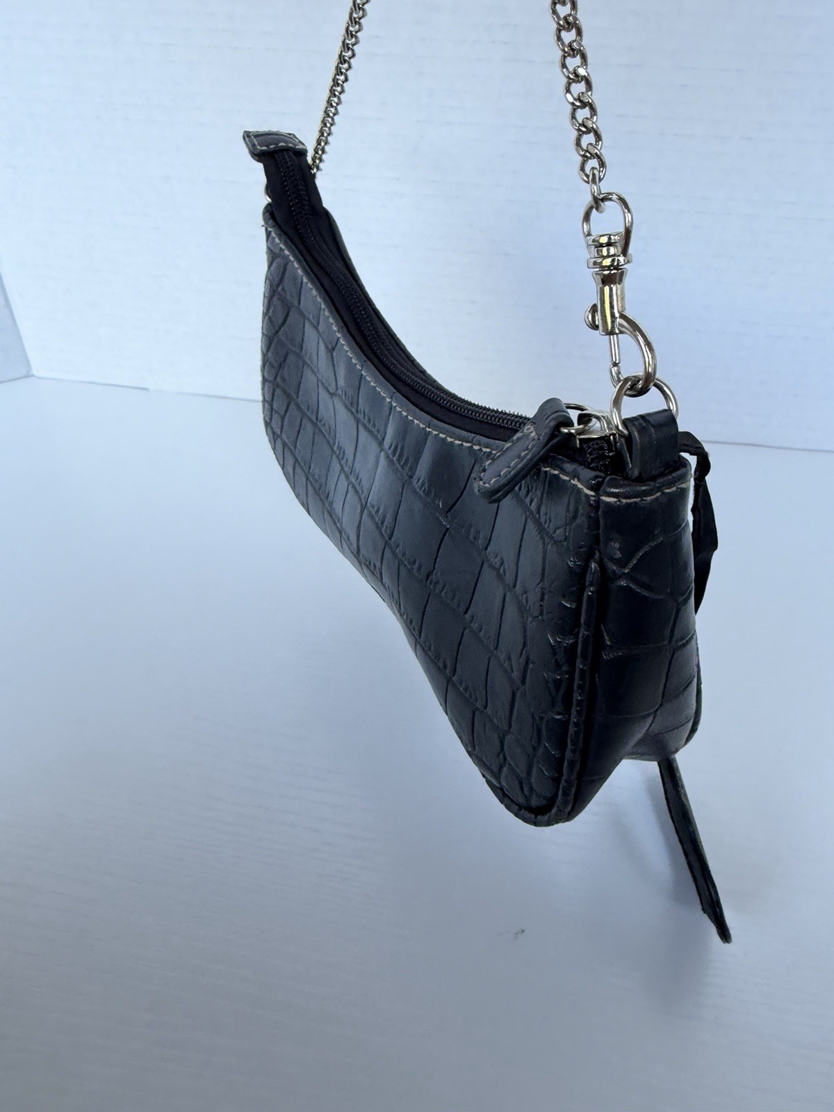 Black Crocodile Pattern Small Shoulder Bag Silver Chain Strap Zip Lined