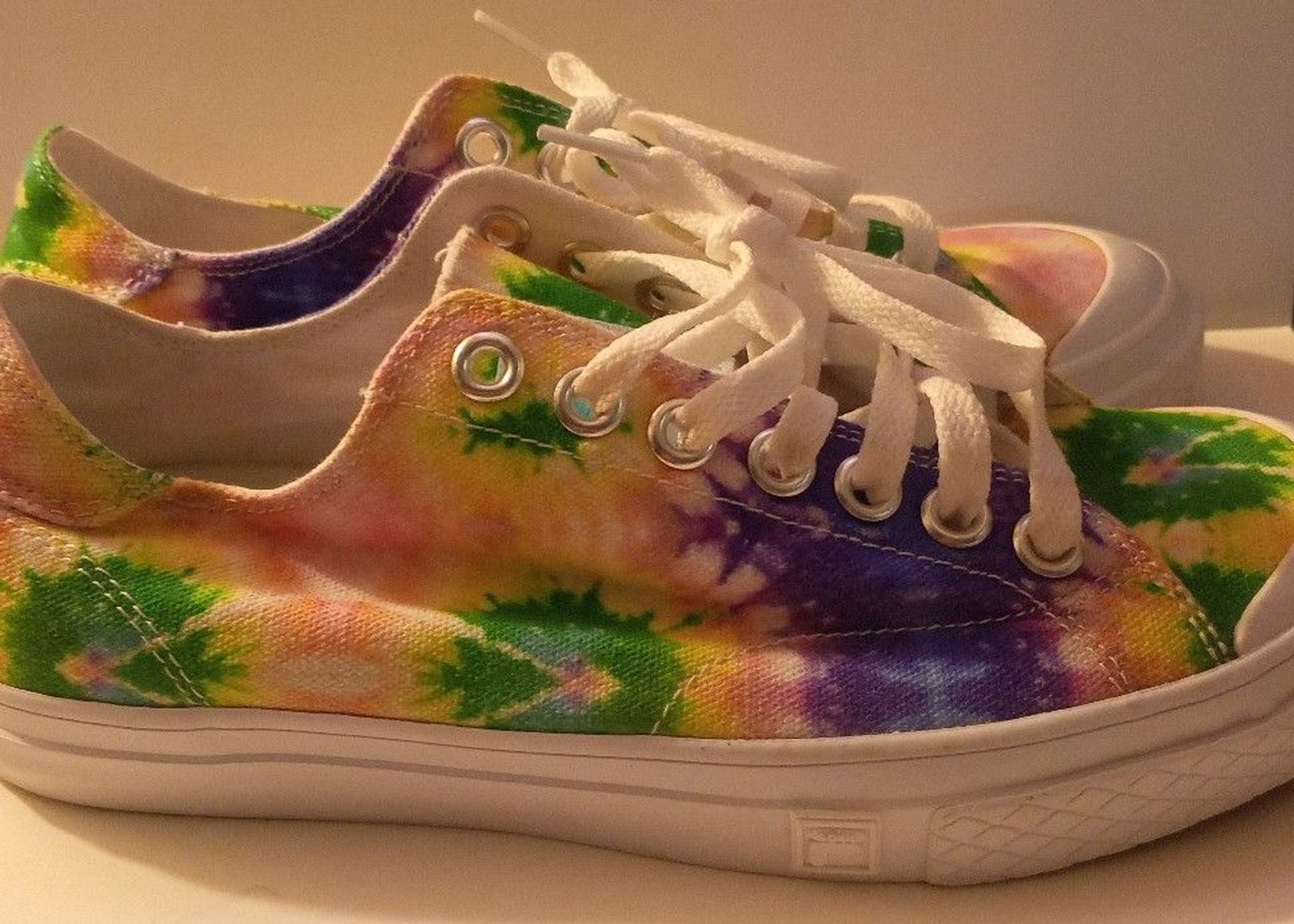 Women’s New Fila Size 9