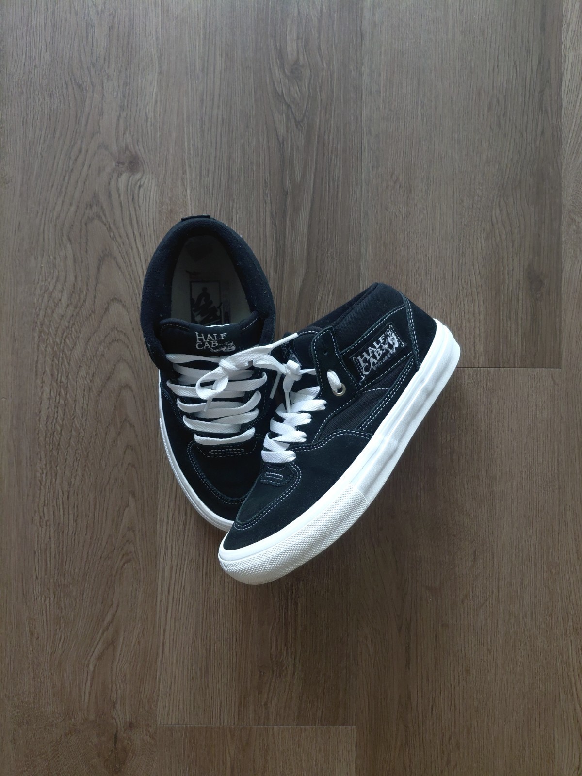 Vans 1992 Half Cab Sneakers | Vintage Skate Shoes | Men’s 5.5
