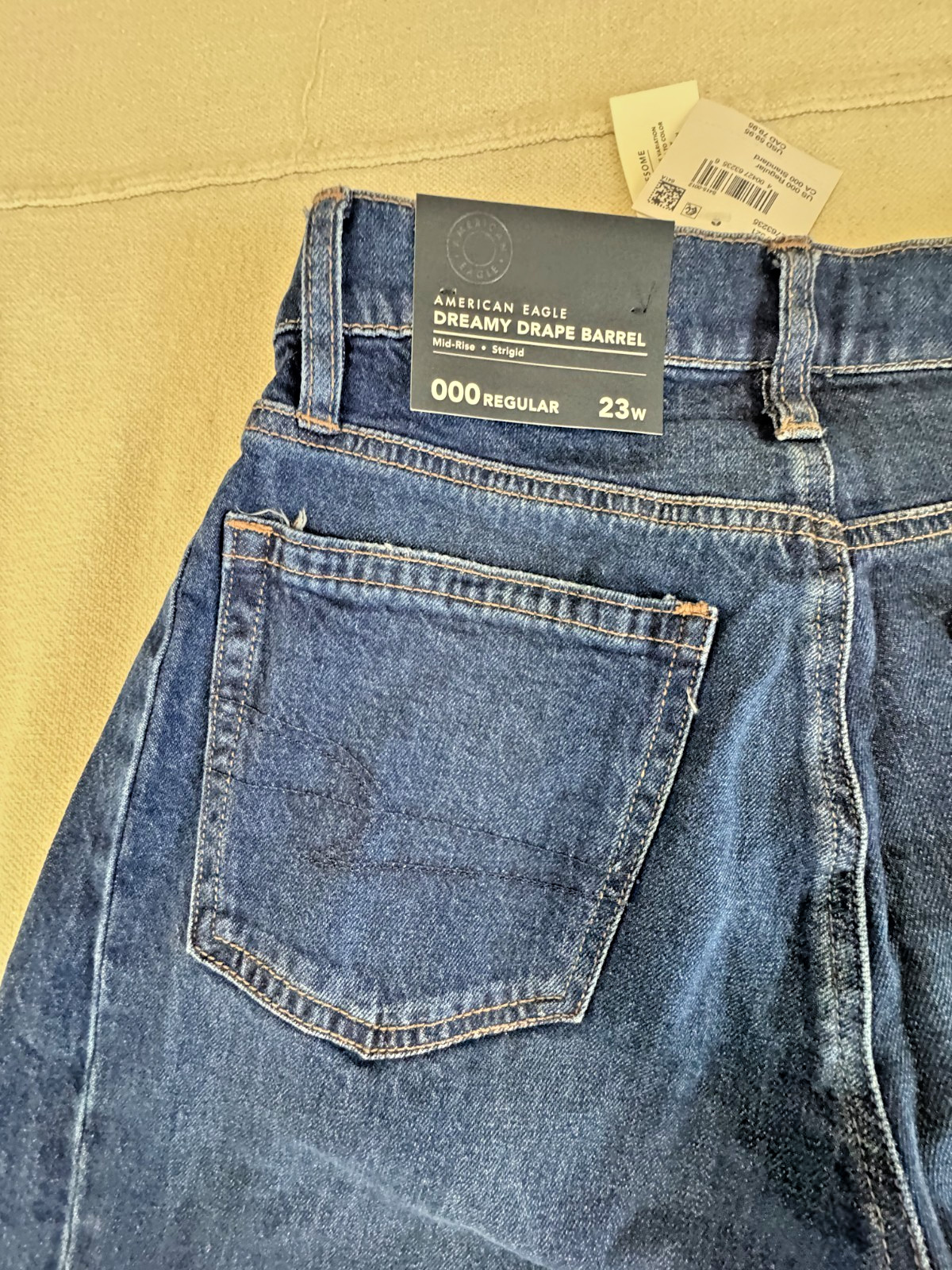 American Eagle Womens Dreamy Drape Barrel Mid Rise Blue Strigid Jeans NWT