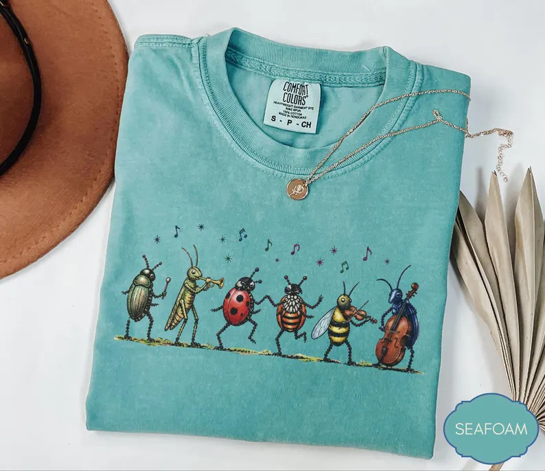 Vintage Insect Music Nature Retro Comfort Tee