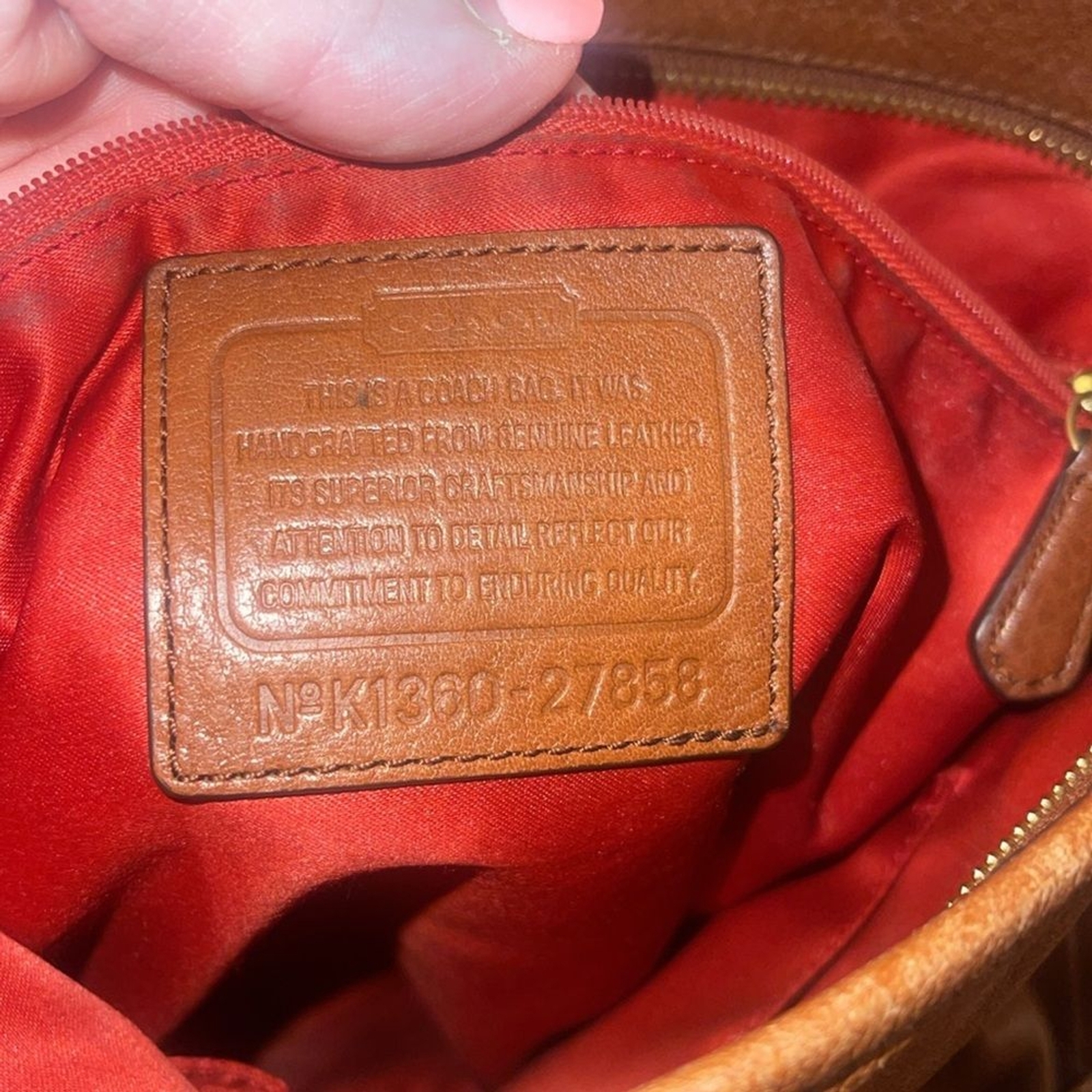 Coach Madison Pebbled Leather Shoulder Bag. Camel brown. Code 27858.