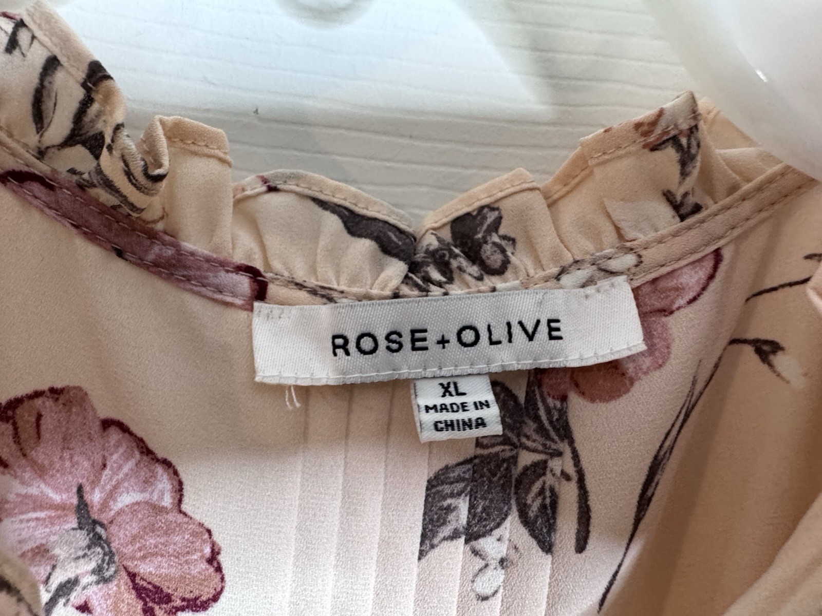 Road And Olive Tank Top blouse
