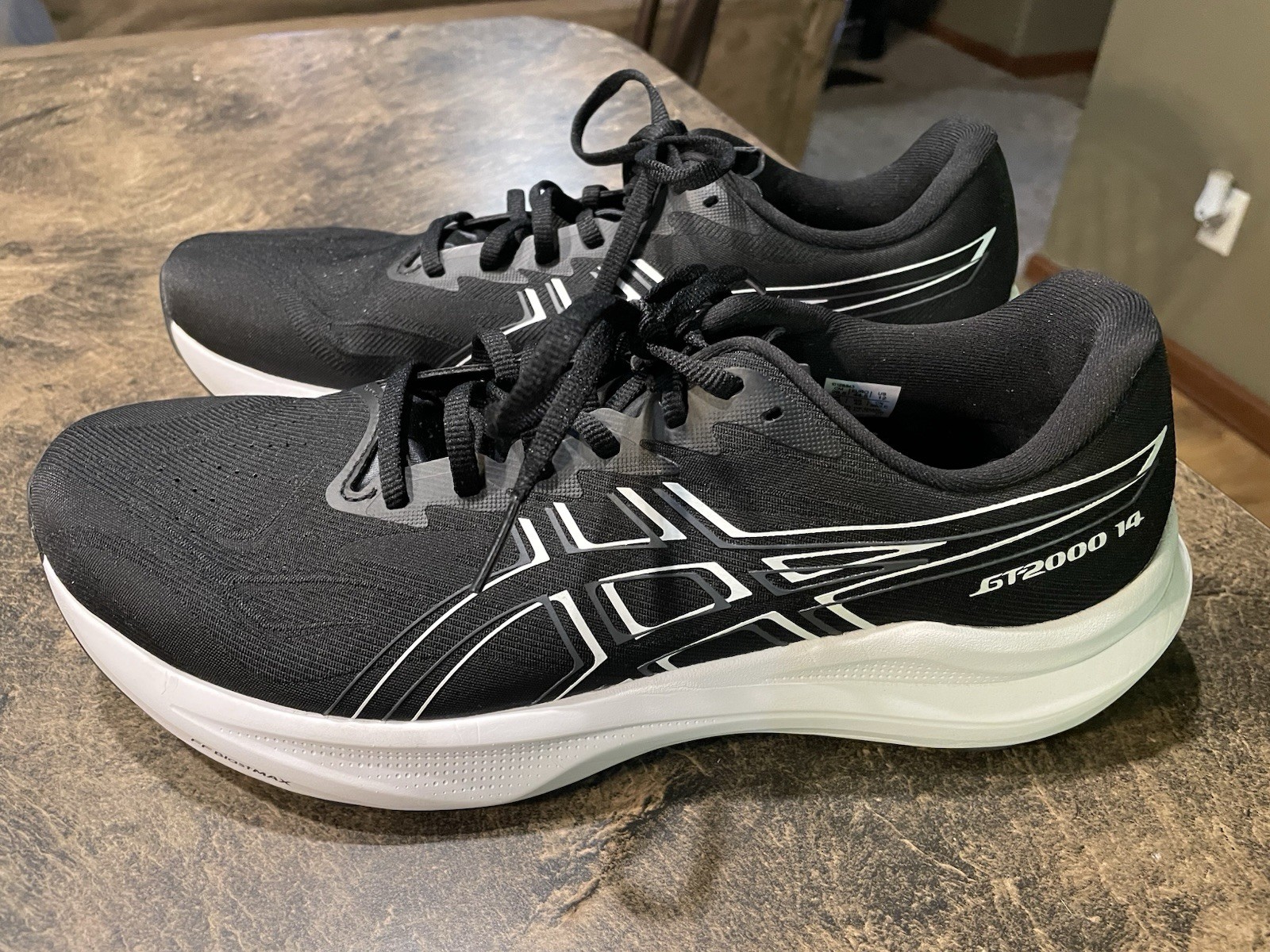 Men’s ASICS GT – 2000 14 Black White Running Shoes Sneakers Size 12