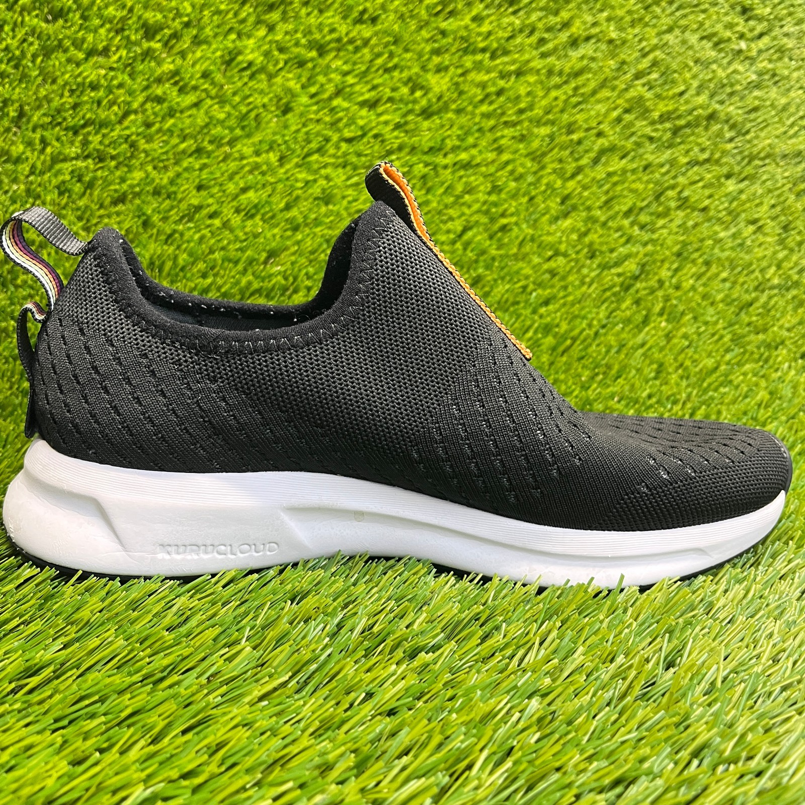Kuru Atom Womens Size 8.5 Black White Athletic Walking Slip On Shoes Sneakers