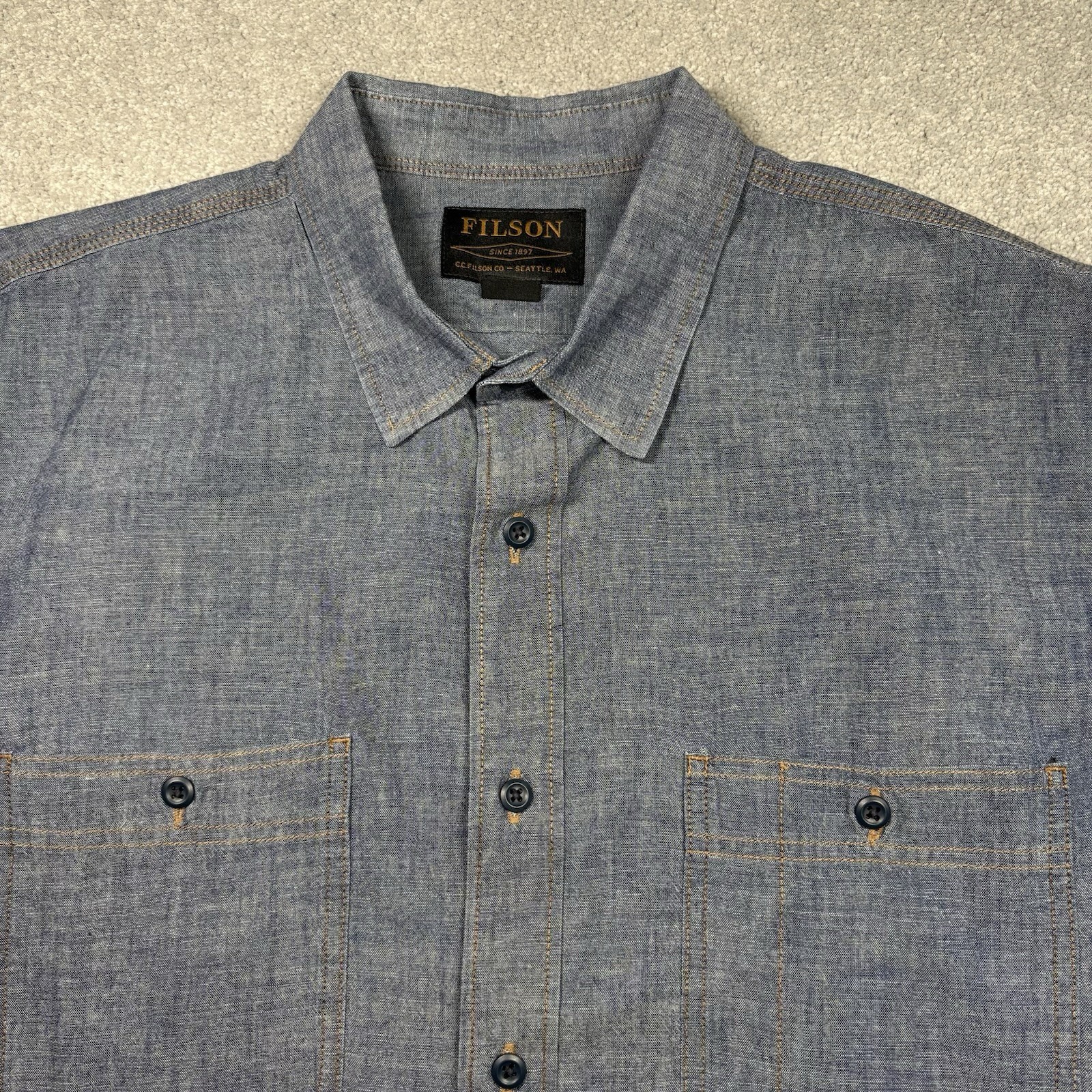 Filson Chambray CPO Shirt Denim Button Up Rinsed Indigo Men’s Size Large