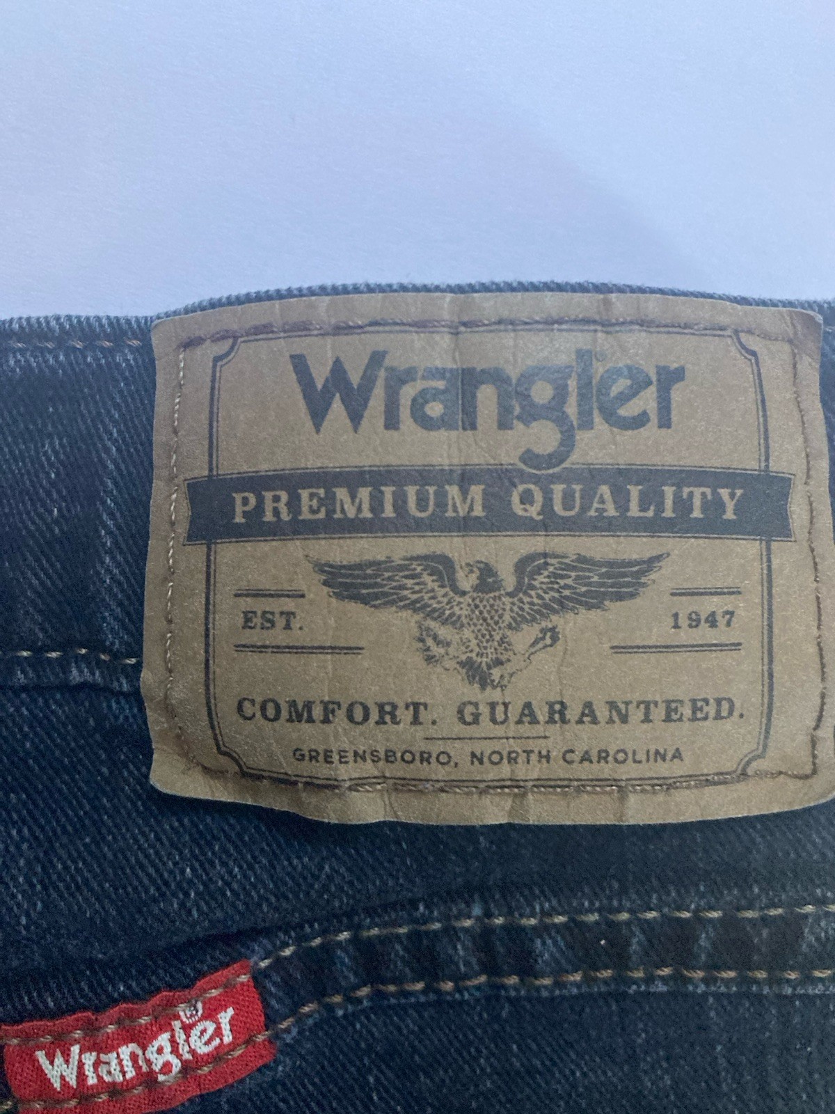 Wrangler Men’s Straight Fit Dark Wash Blue Denim Jeans Stretch 5-Pocket