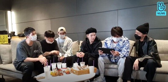 [UNIVERSAL CHEMISTRY] BTS Jimin Suga Black Newsboy Cap Black Hat