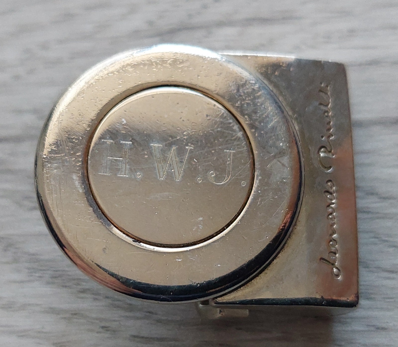 Belt Buckle Leonardo Pinelli H.W.J, size 4 x 3.2 cm/ 1.6 x 1.3 in, used, Italy