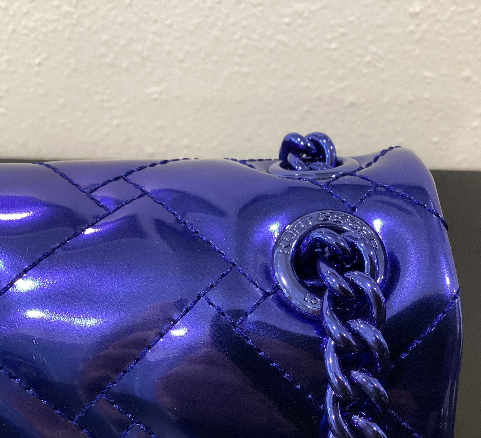 Kurt Geiger Medium Kensington 8.75″ x 5.5″ x 3″ Drench Metallic Leather Blue New