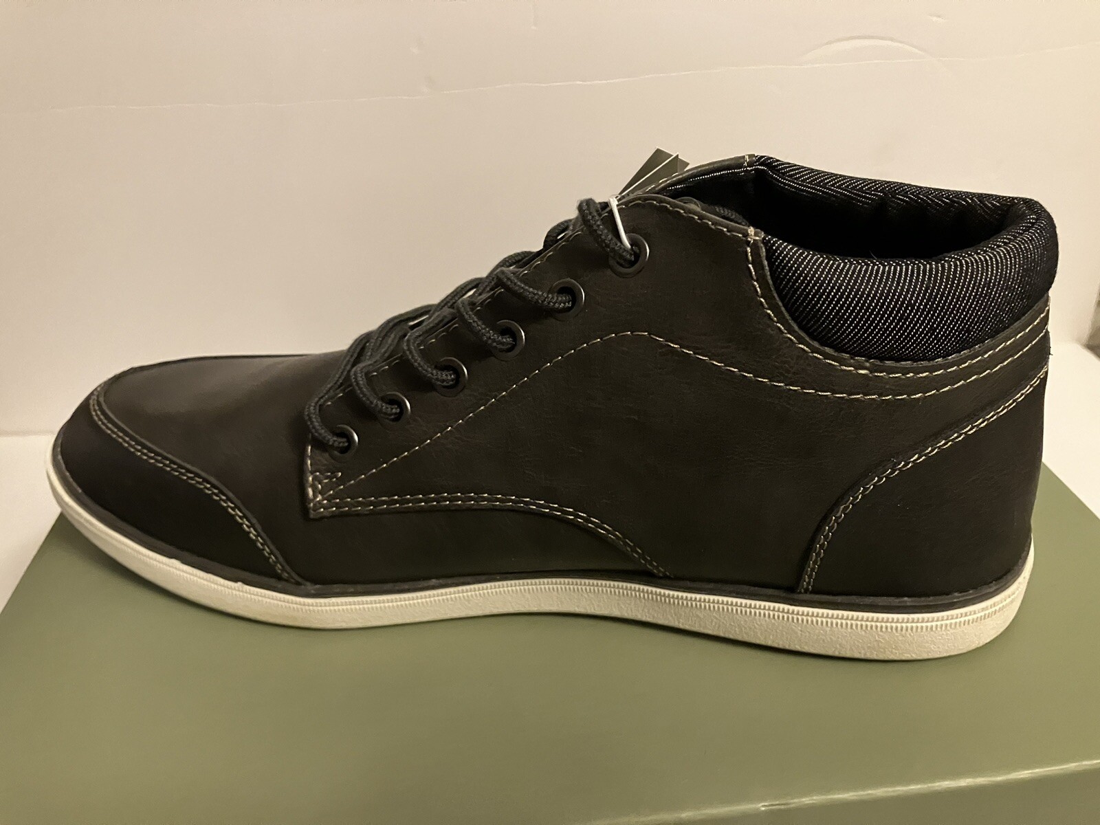 GOODFELLOW & CO SNEAKERS Mens Clay Mid-Top Casual Memory Foam (GRAY) Size 10 1/2