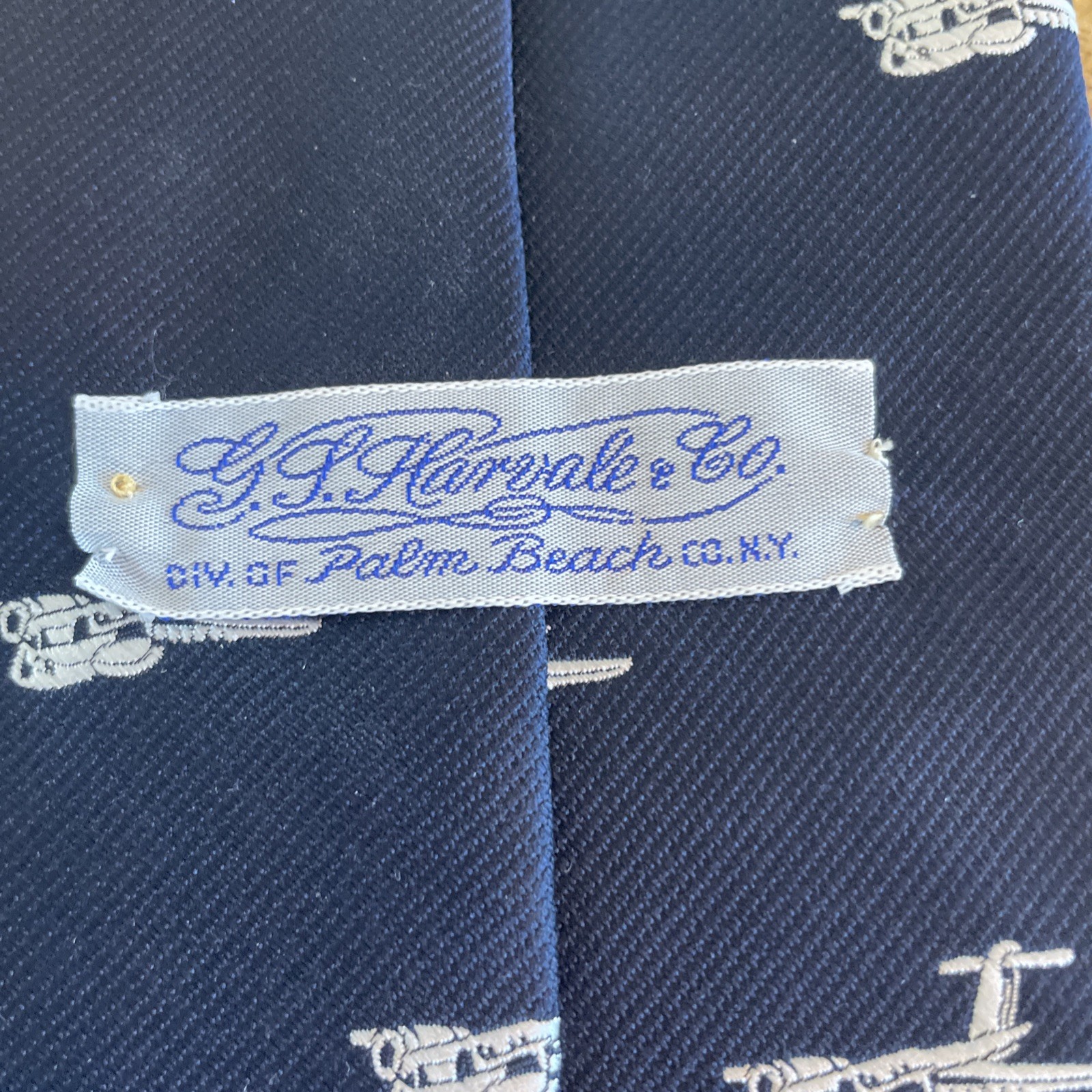 Vintage G. L. Harvale & Co. Polyester Airplane NAVY Palm Beach 55″ x 4″ Tie