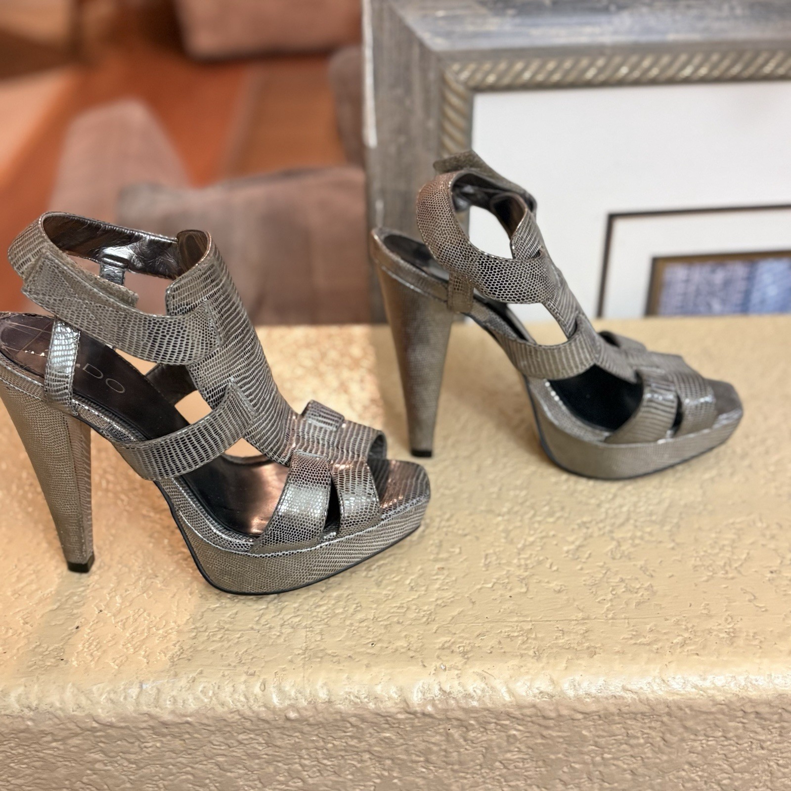 ALDO Women’s US 7 Strappy Platform Ankle Strap Open Toe Silver Metallic