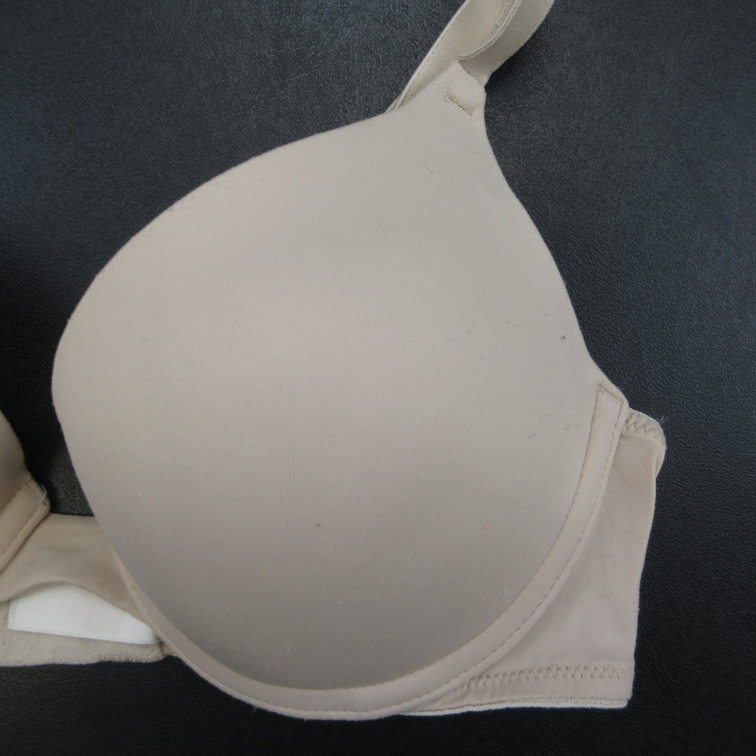PINK Women’s Bra 32B Nude Push-Up Underwire Padded Adjustable Straps