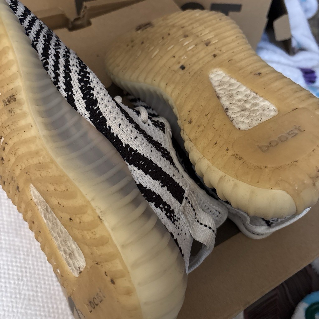adidas Yeezy Boost 350 V2 Zebra White/Core Black/Red CP9654 2017