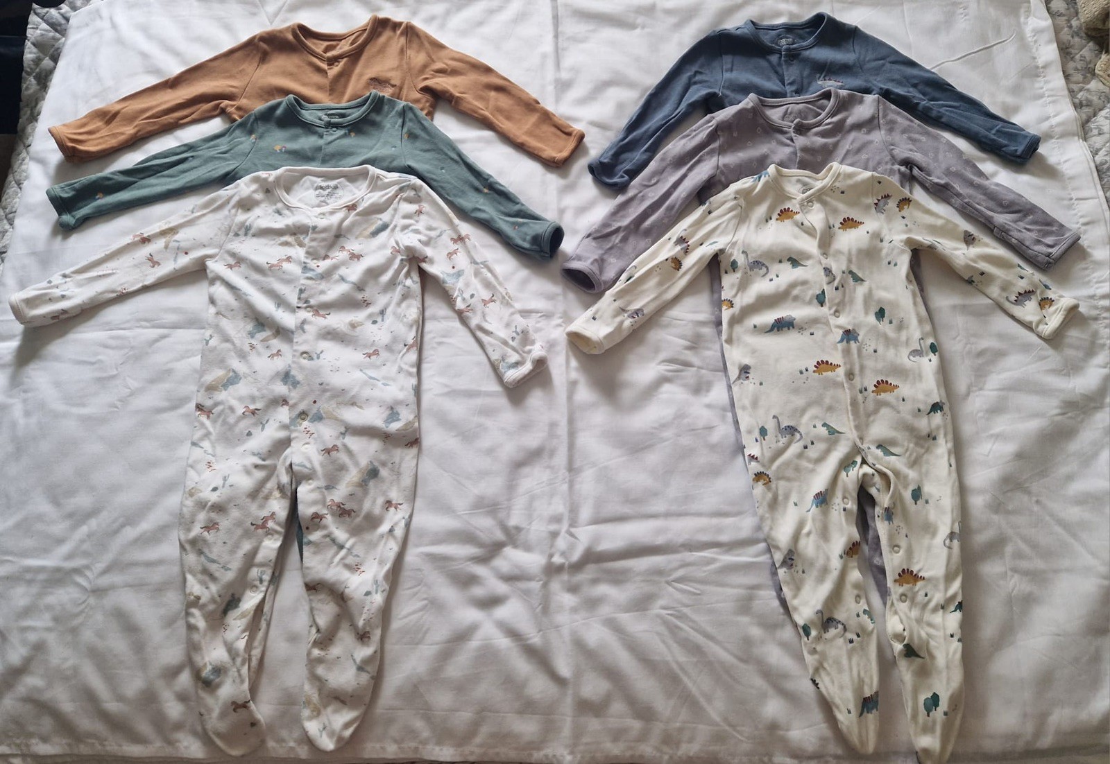 Boys’ Large Clothing Bundle for 6-9 Months- *See Pictures for items*