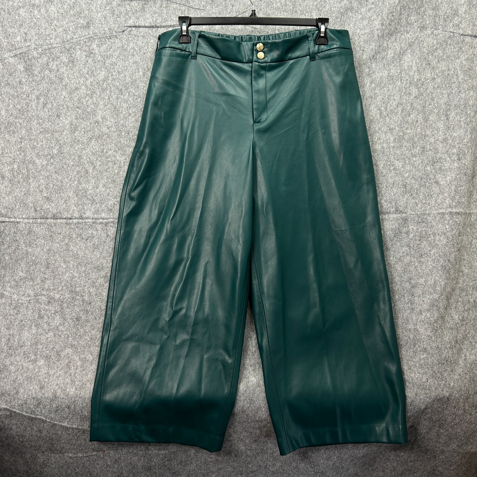 Chico’s Faux Leather Wide Leg Cropped Pants Women’s Size 3.5 / 18 Green