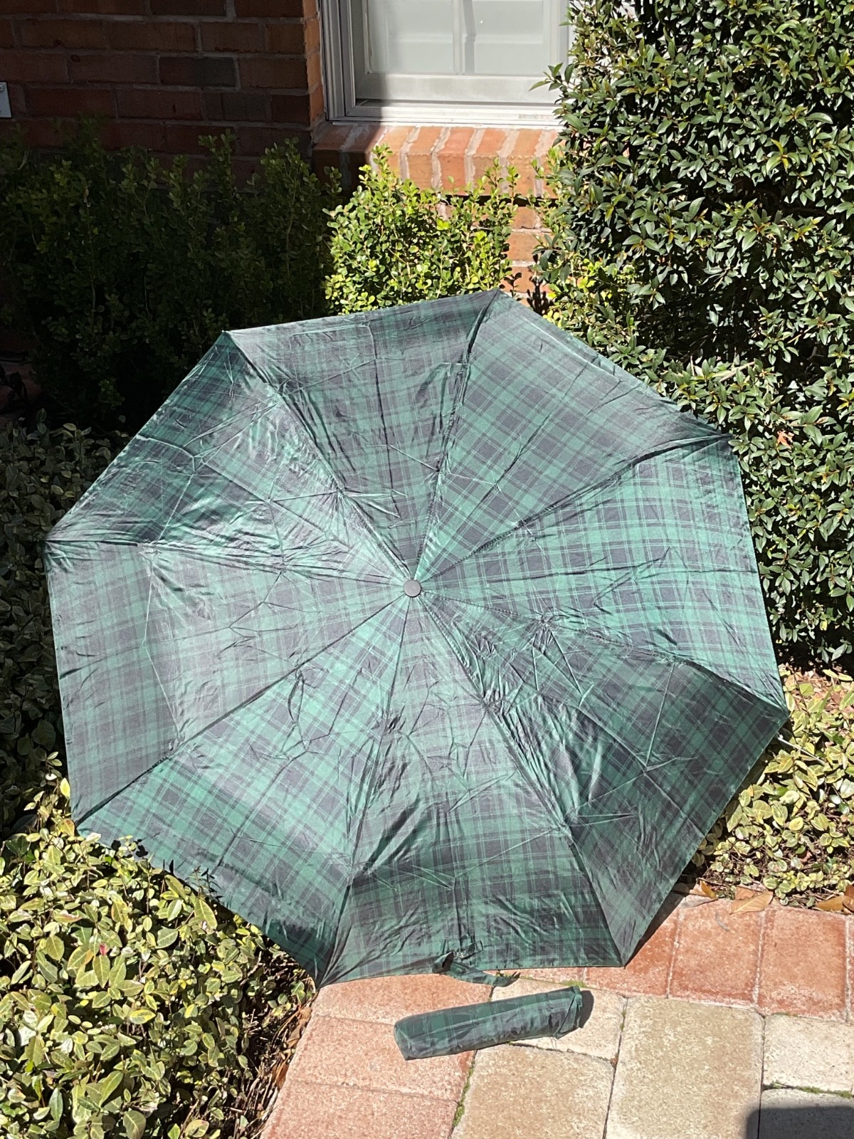LONDON FOG UMBRELLA NAVY BLUE GREEN CHECK MANUAL OPEN SUPER OPEN NWT