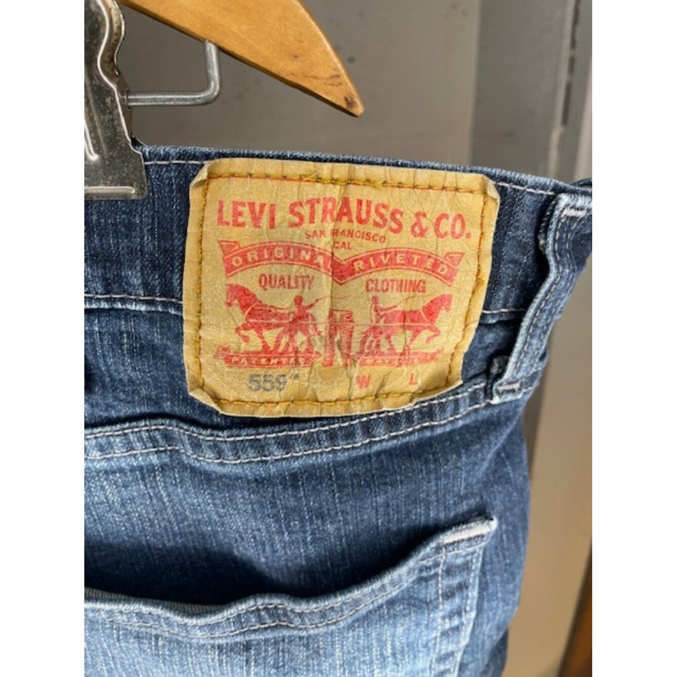 Levi Strauss 559, Regular Fit, Size 42/30