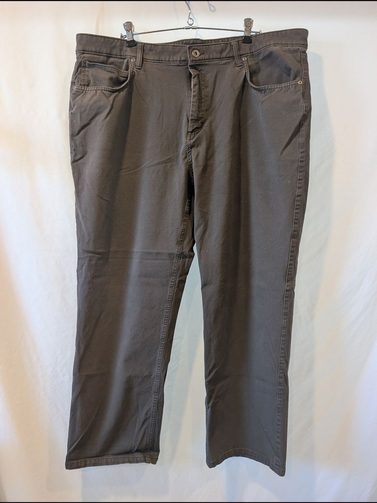Roundtree & Yorke Charcoal Gray Casual Pants straight leg workwear 42×30