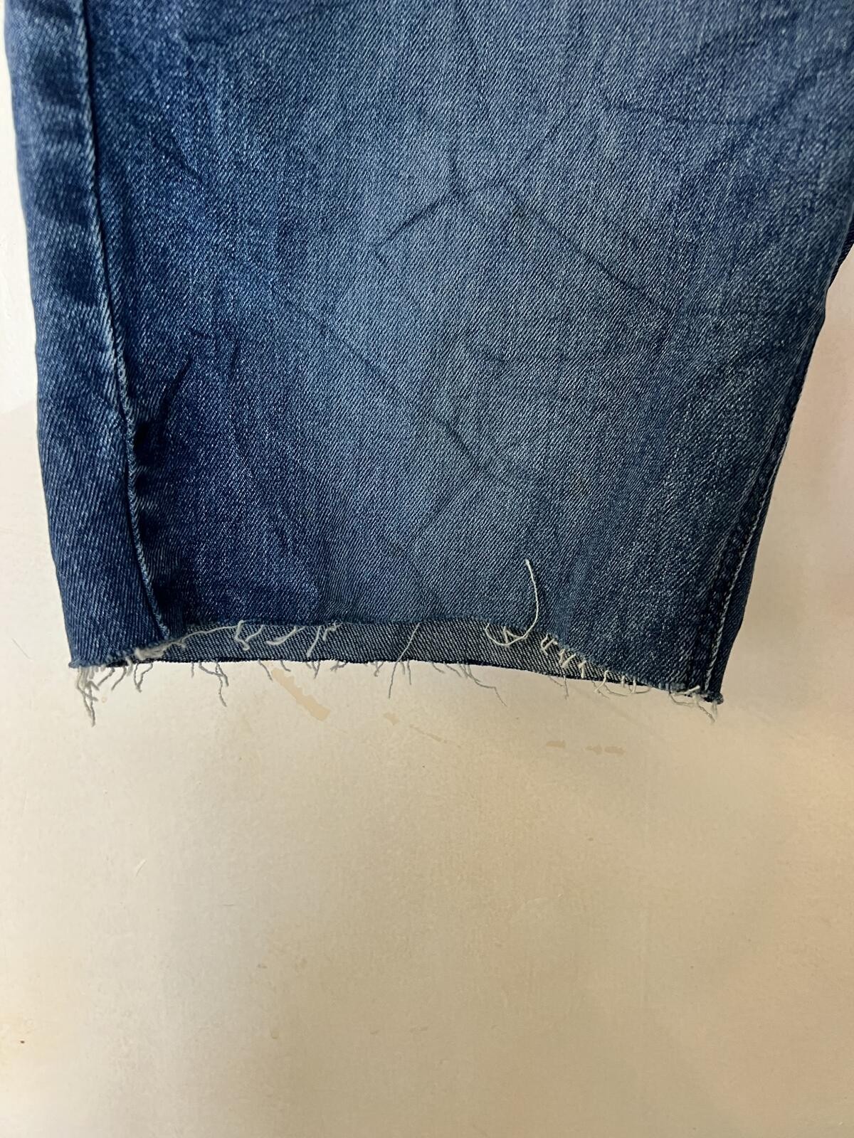Levi’s 541 Short Blue Denim W34 *Cut off * Grade A