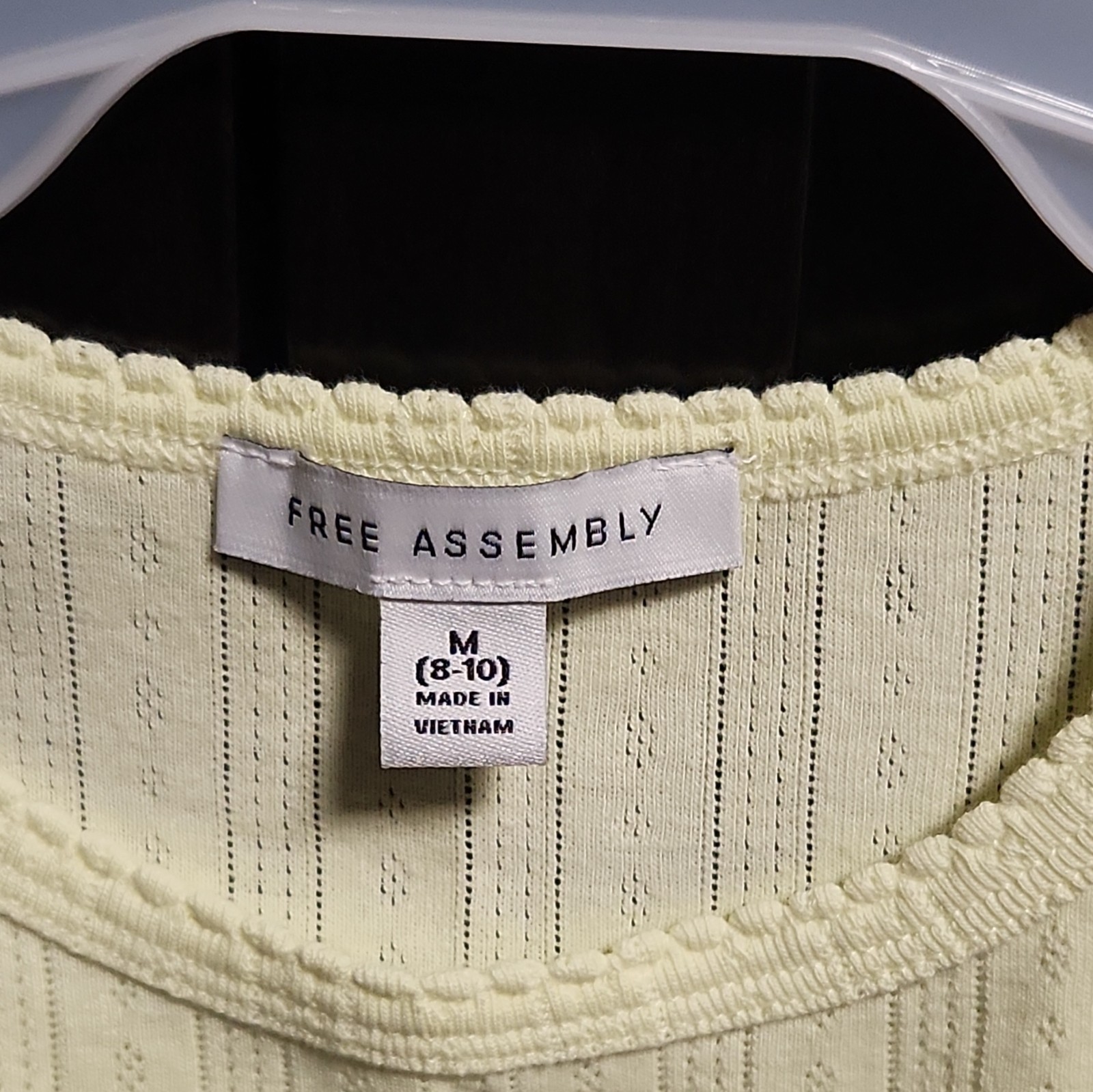 Free Assembly Womens M Yellow Ribbed Knit Ruffle Trim Crew Neck T-Shirt Top