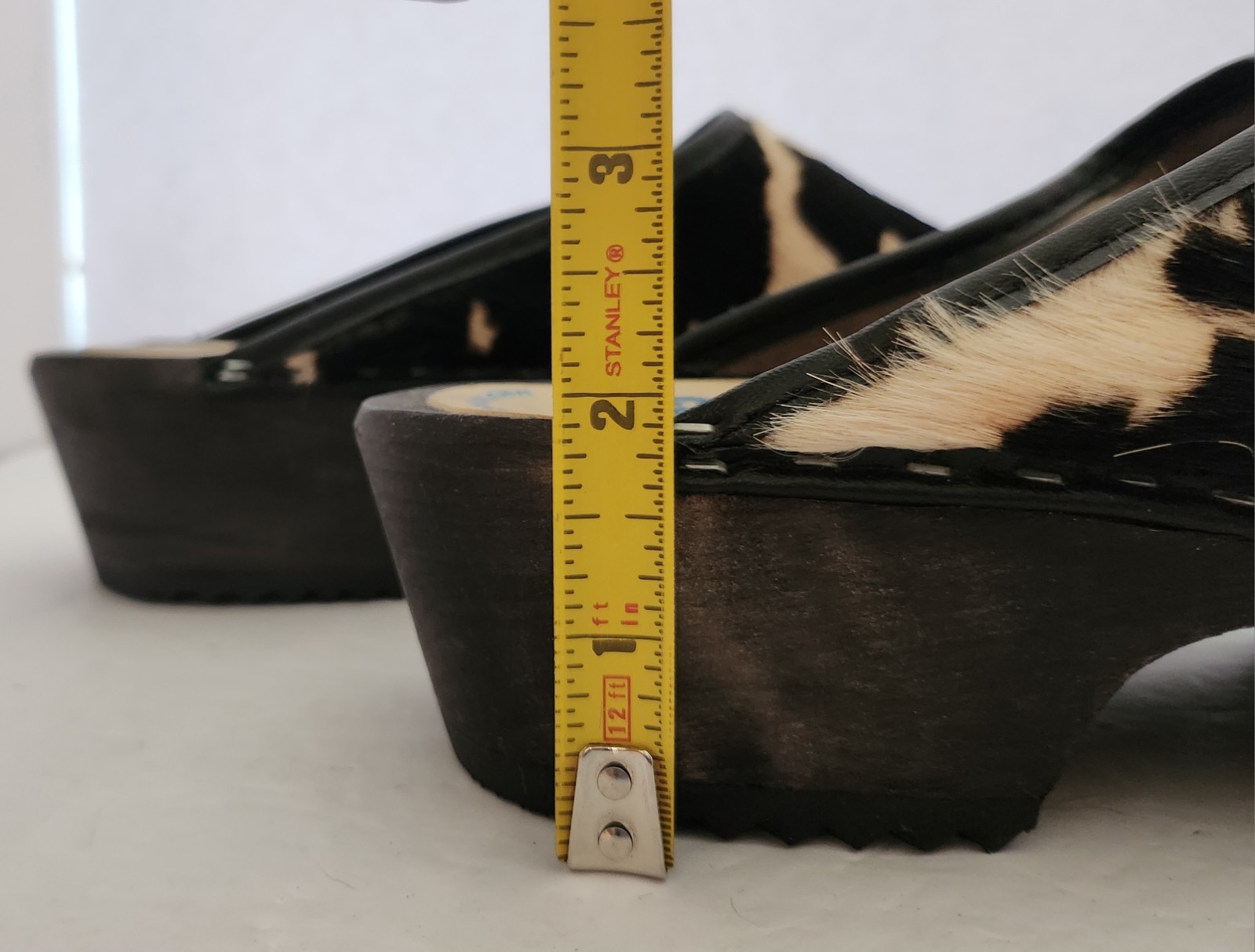 Women’s Tessa Clogs Of Vail Cowhide Cow Print Shoes Size EU 40 US 9/ 9.5 Sweden