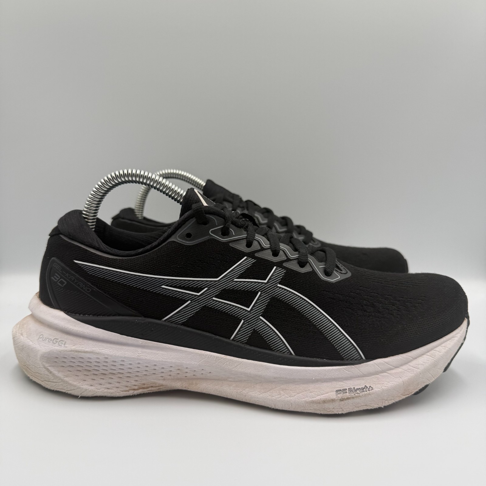 Asics Gel-Kayano 30 Women’s Size 9 Black White Running Shoes Sneakers 1012B357