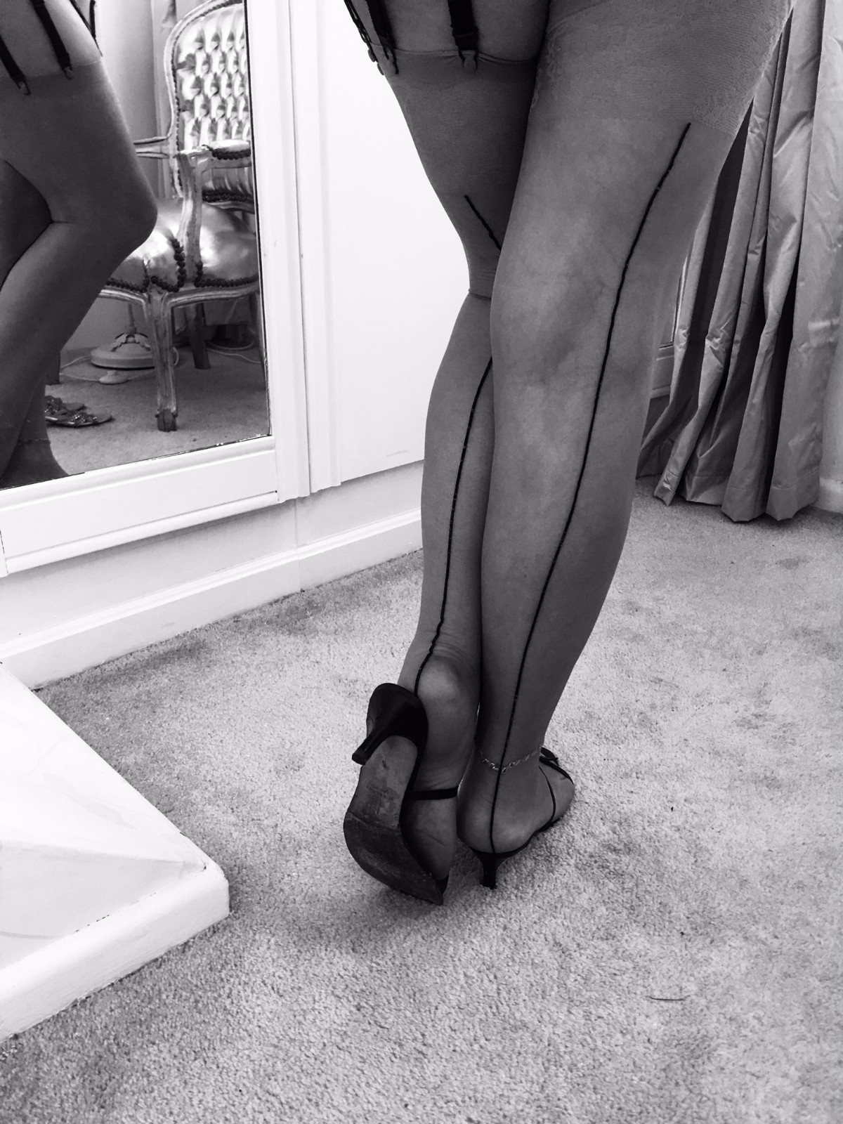Contrast Simple Seamed Stockings (Huge Choice of Colours and Sizes)