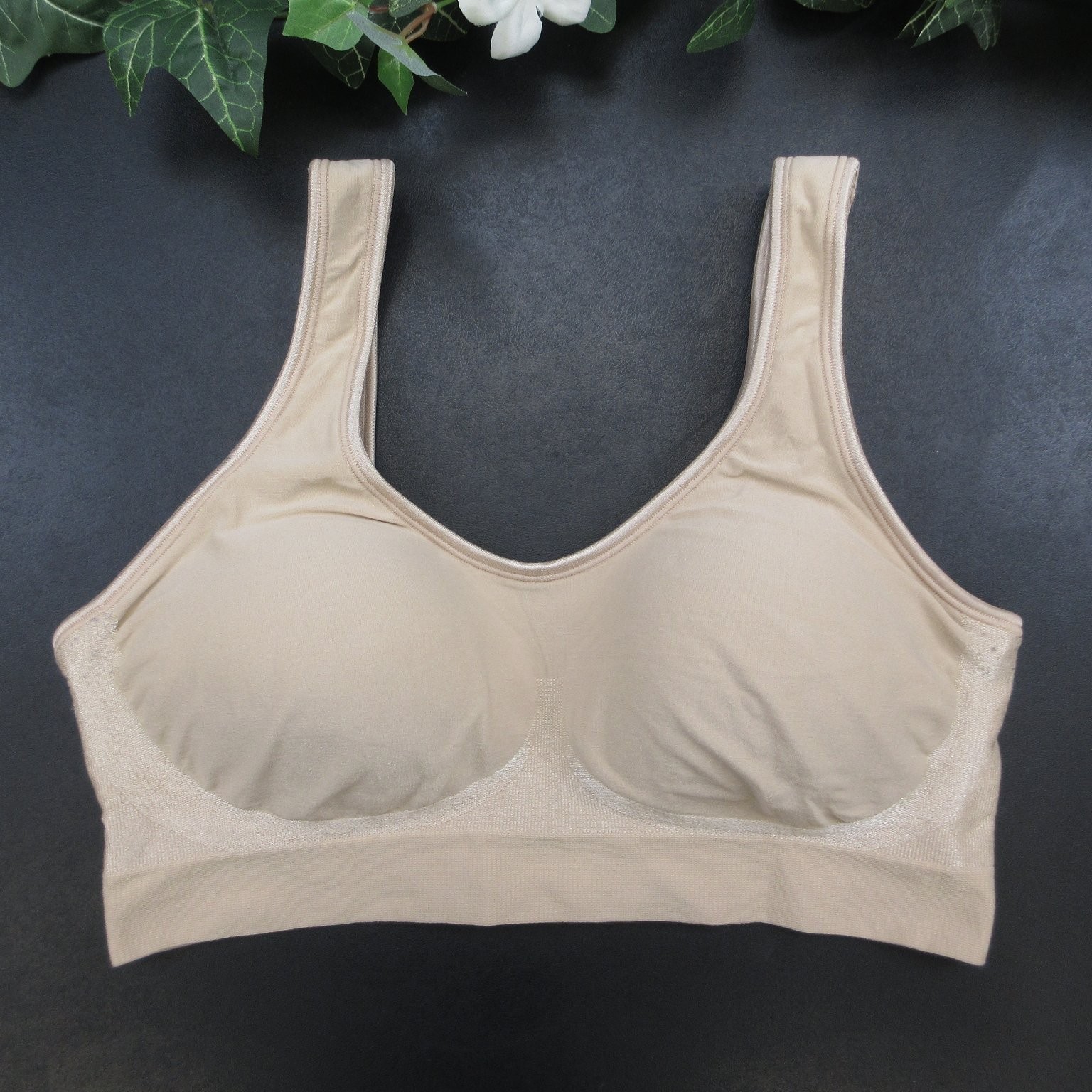 BALI Bra Women’s Beige L Wireless Seamless Nylon Spandex Padded Comfort