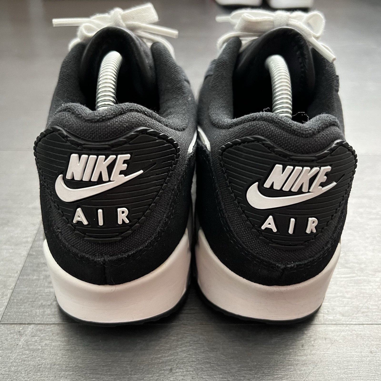 Nike Air Max 90 Premium PRM Off-Noir Men’s Size 9.5 Black Gray White DA1641-003